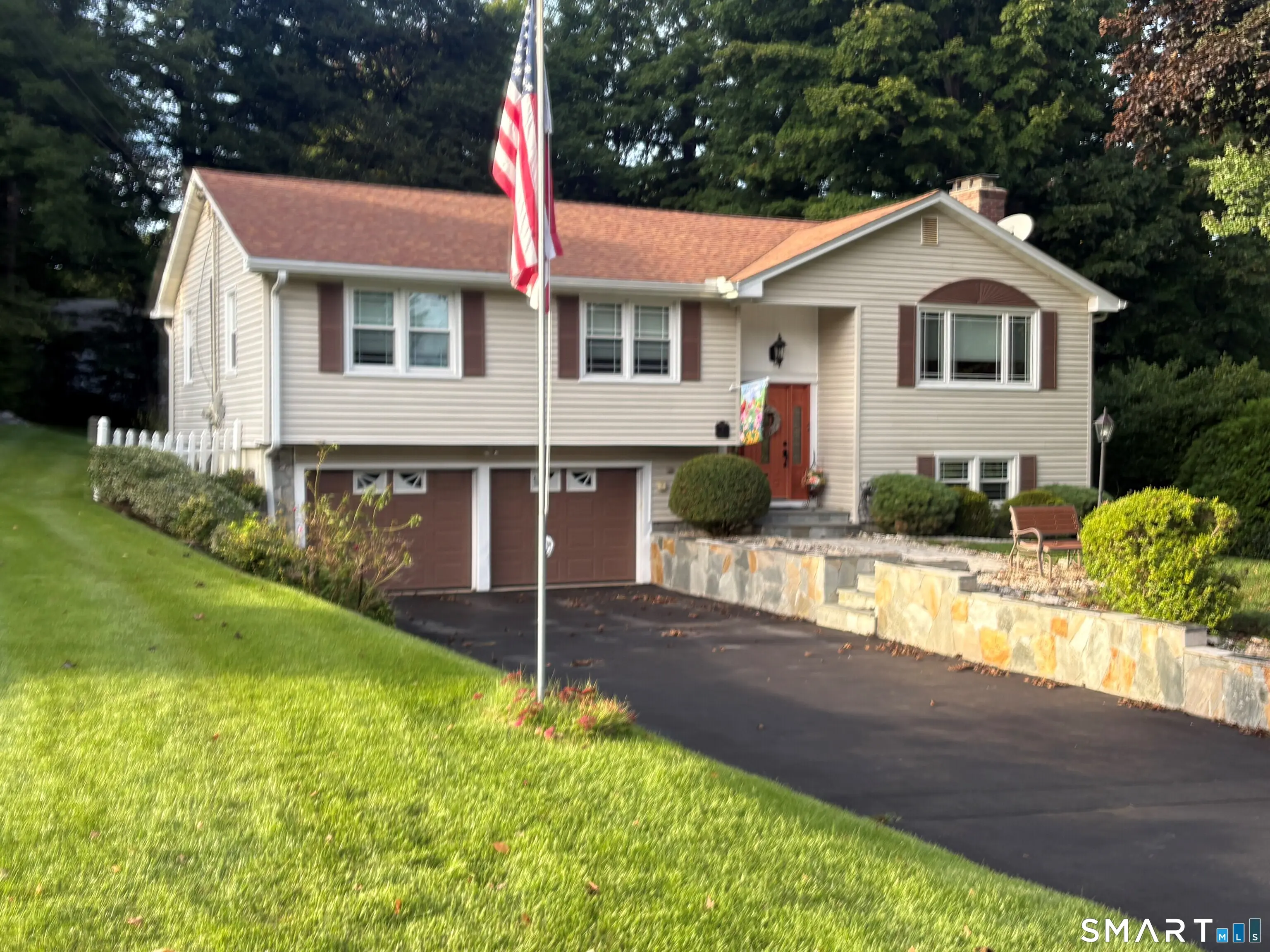 4 Dempsey Court, Ansonia