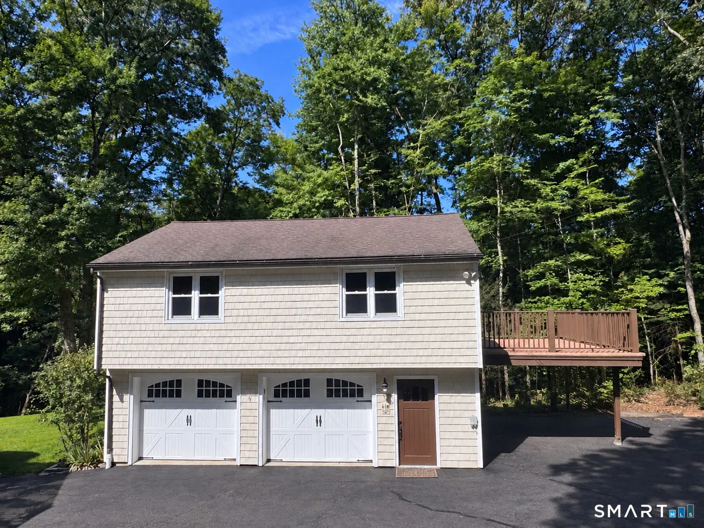 22 Peaceable Street A, Redding