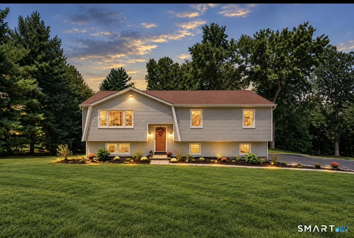 8 Payne Road, Bethel