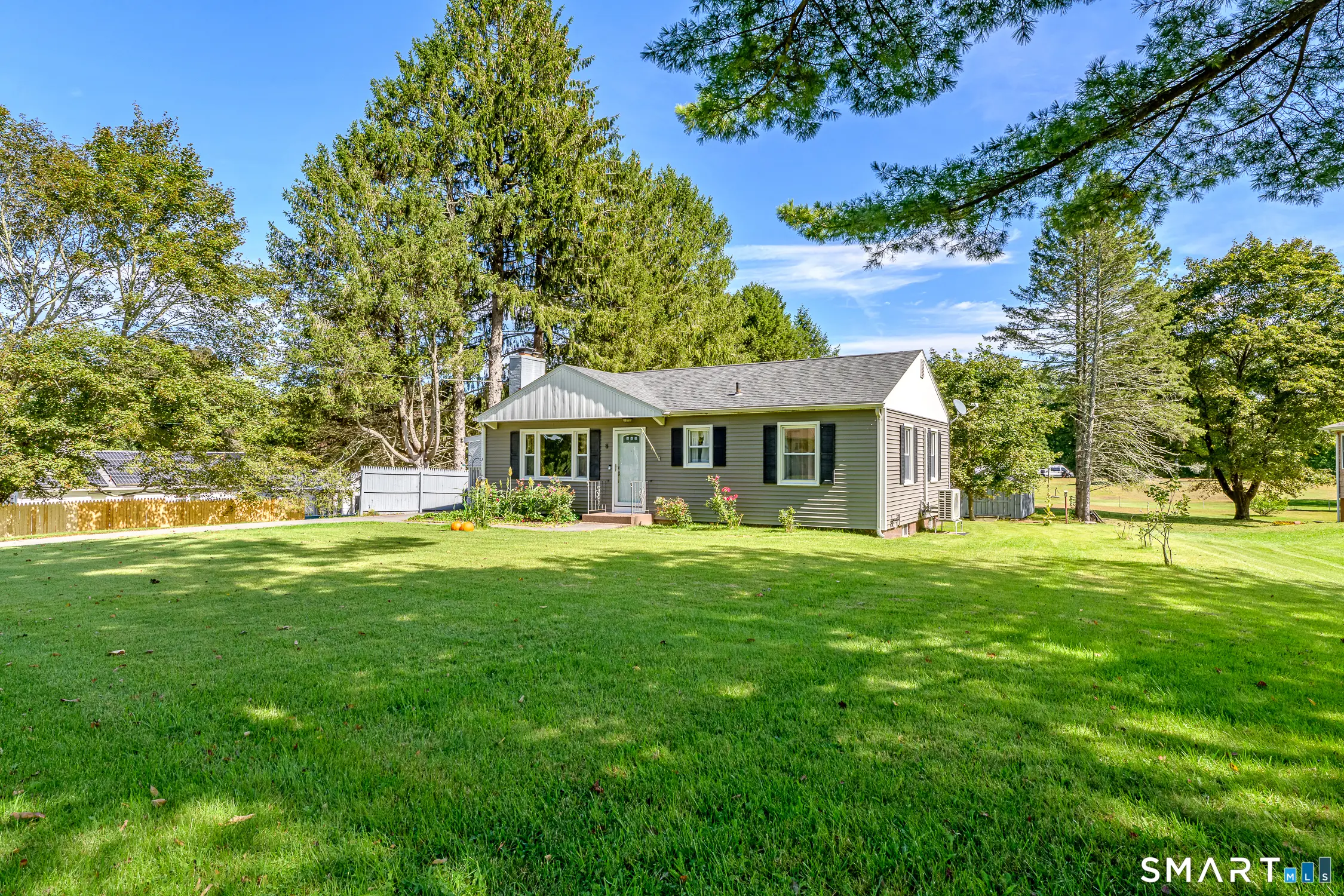 8 Gendron Road, Plainfield