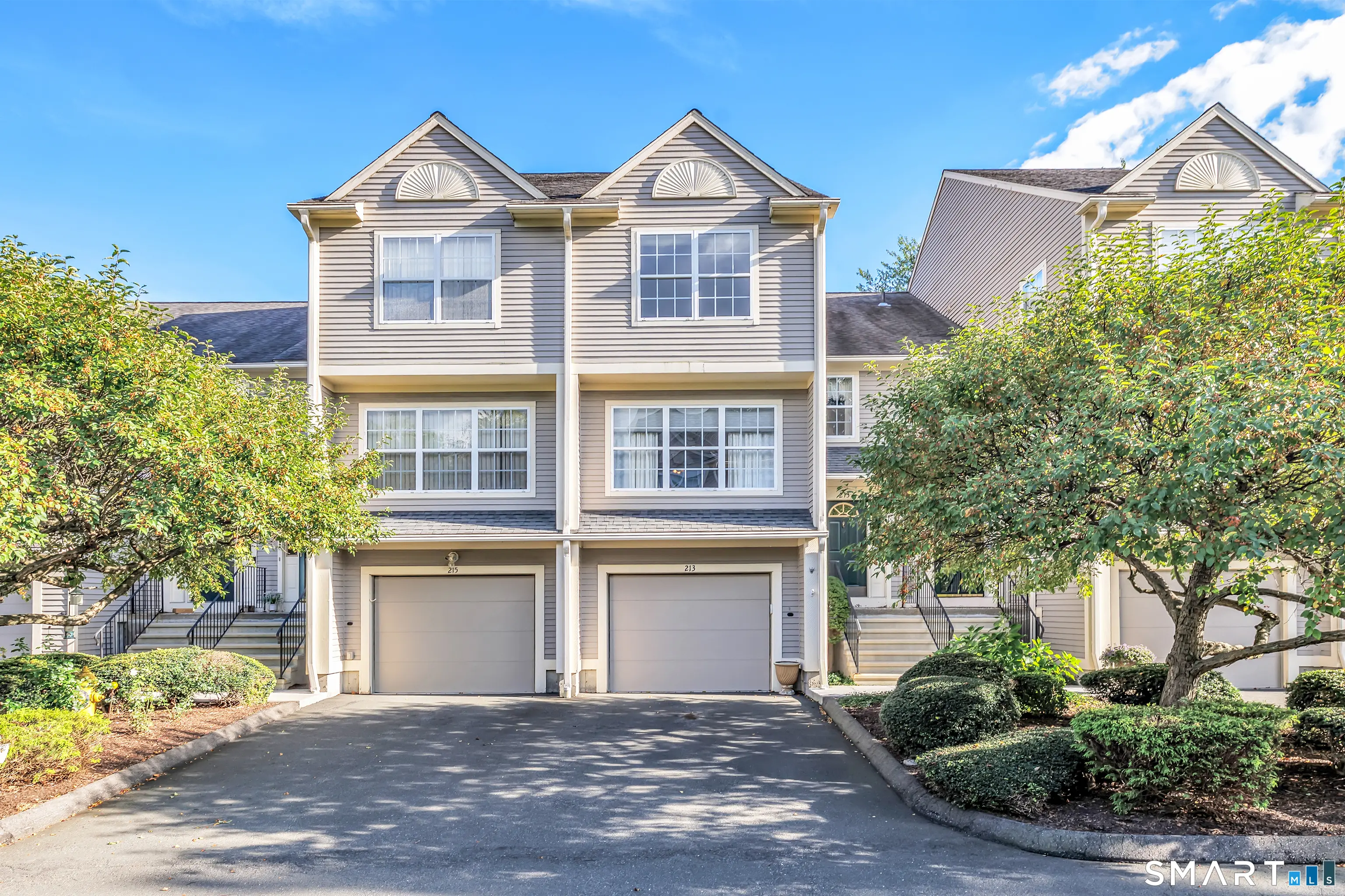 213 Algonquin Trail 213, Trumbull