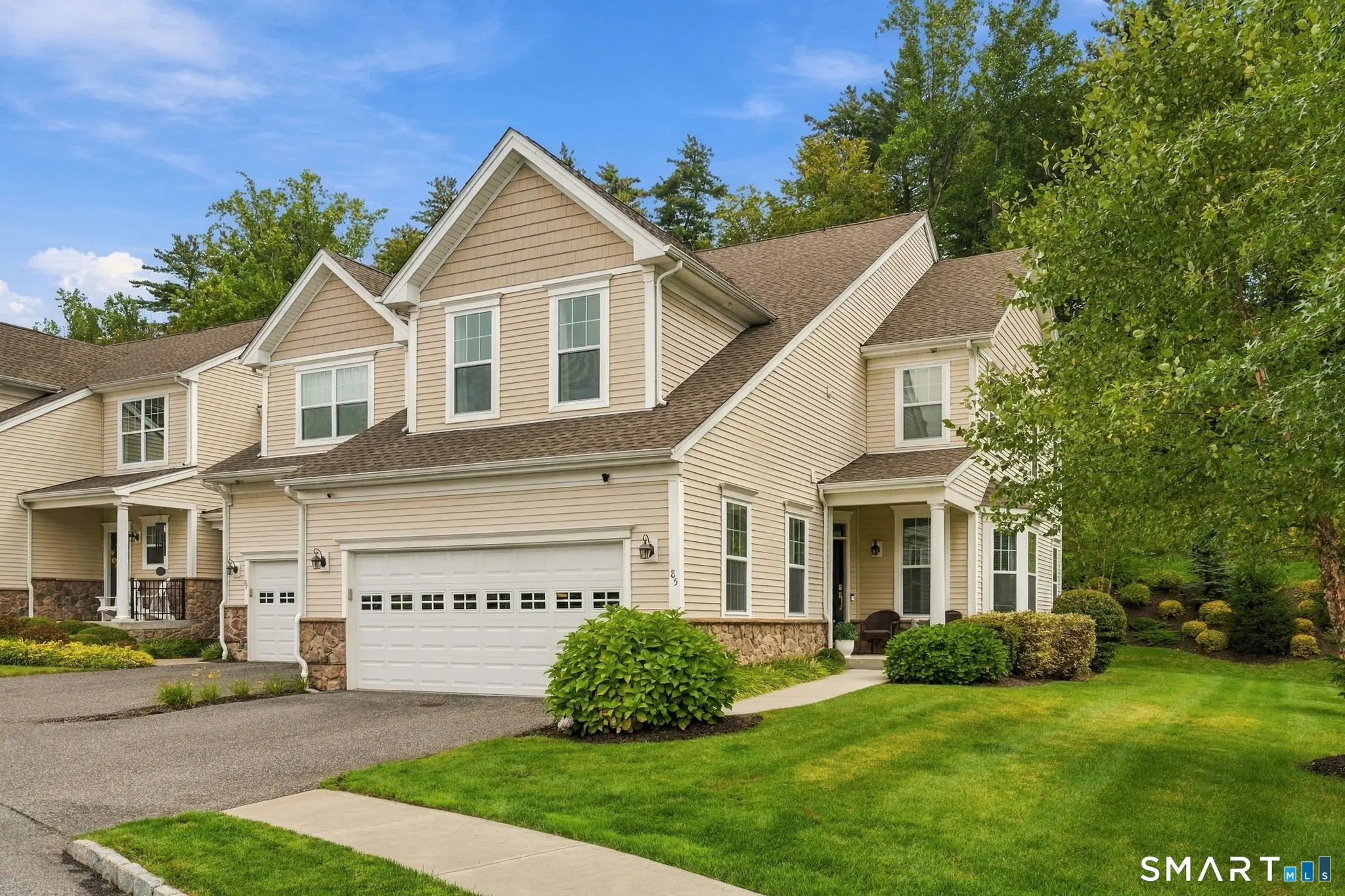 85 Ridgewood Drive 85, Middlebury