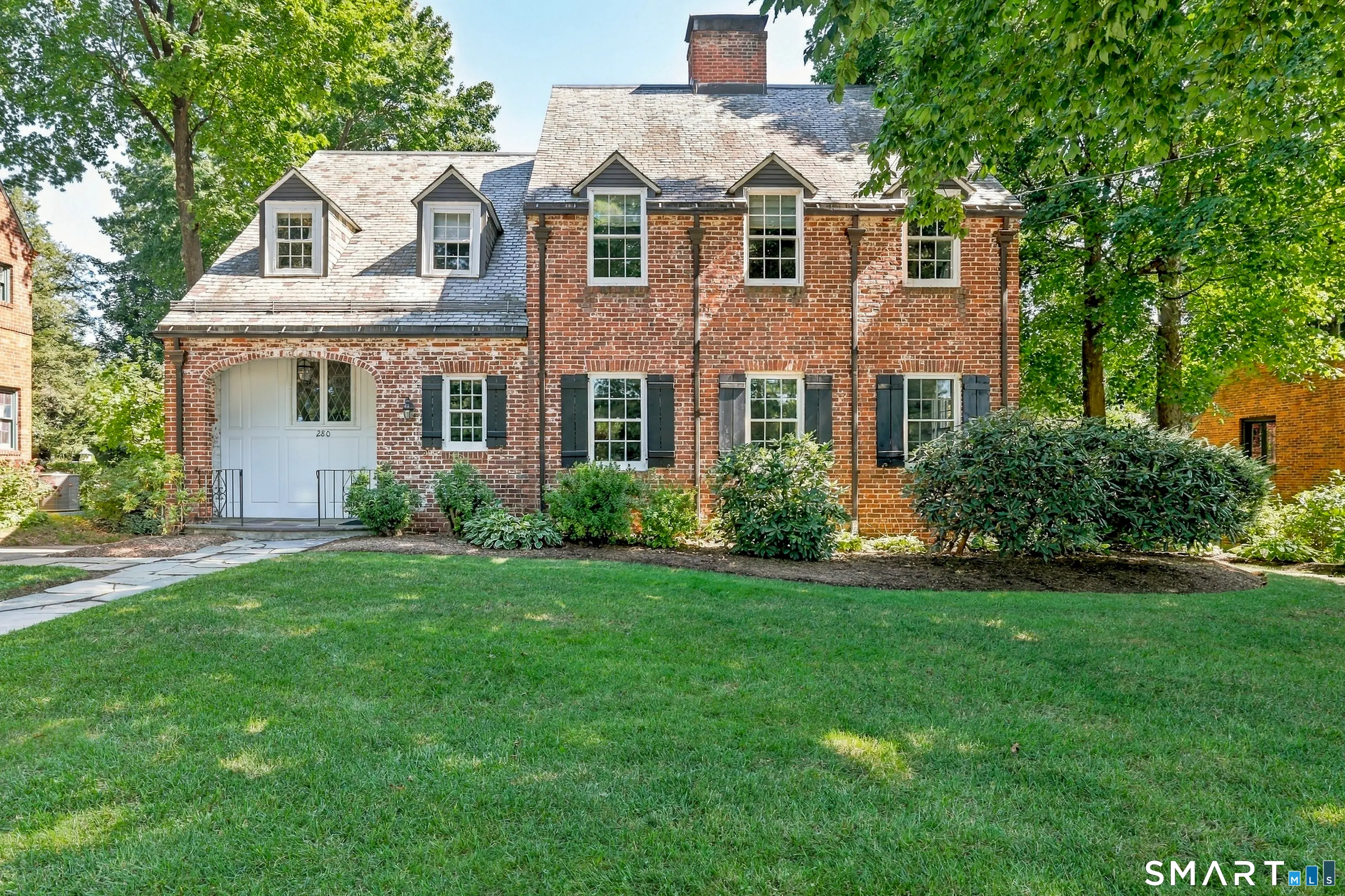 280 Steele Road, West Hartford