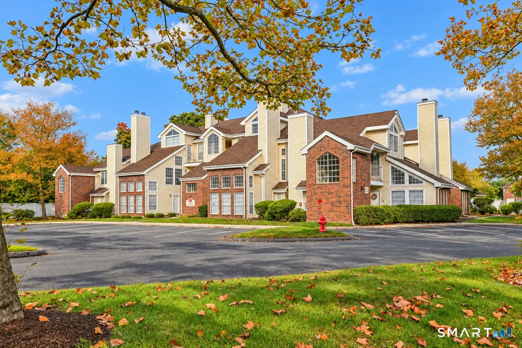 296 Carriage Crossing Lane 296, Middletown