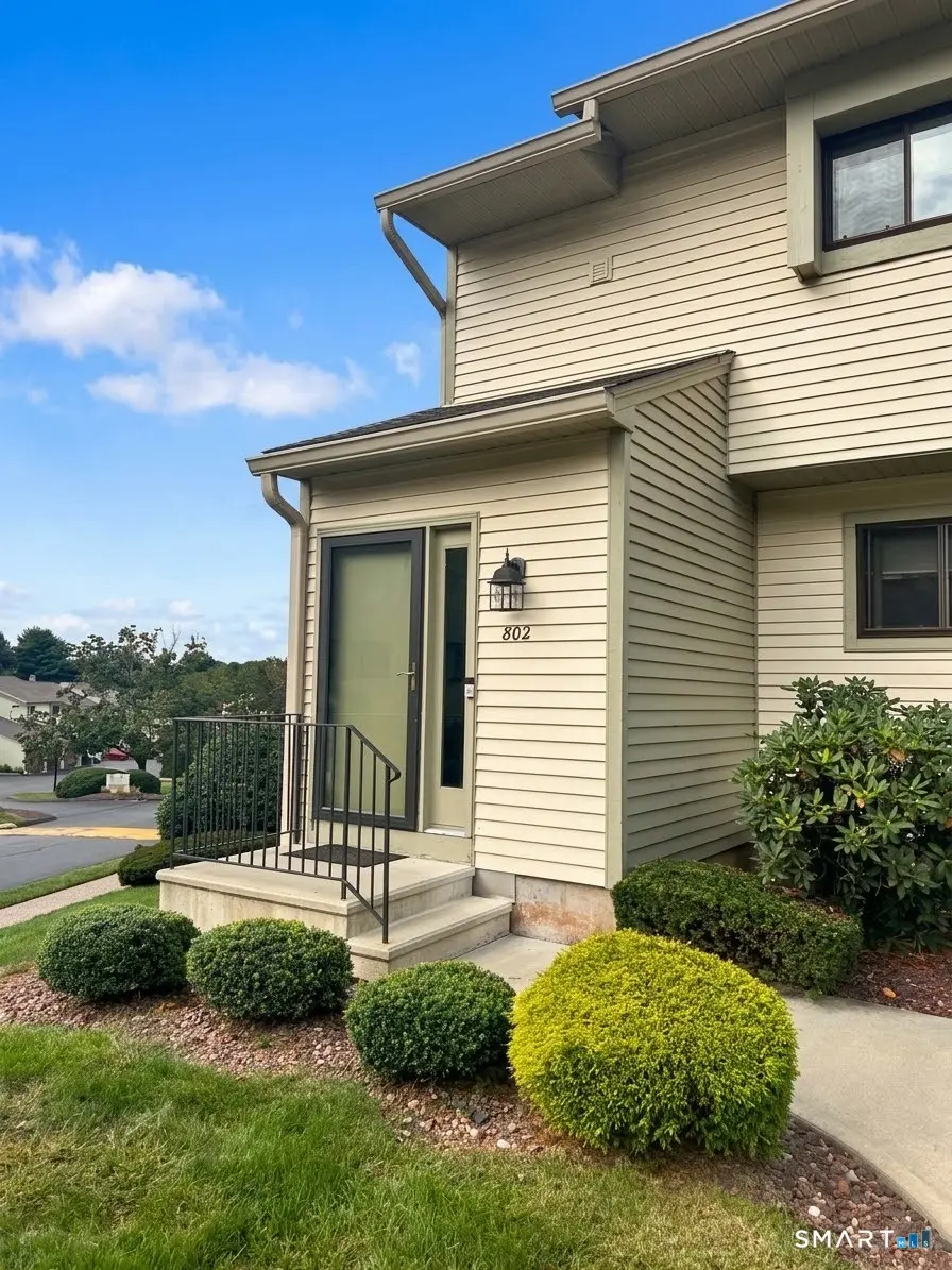802 Summer Hill Drive 802, South Windsor