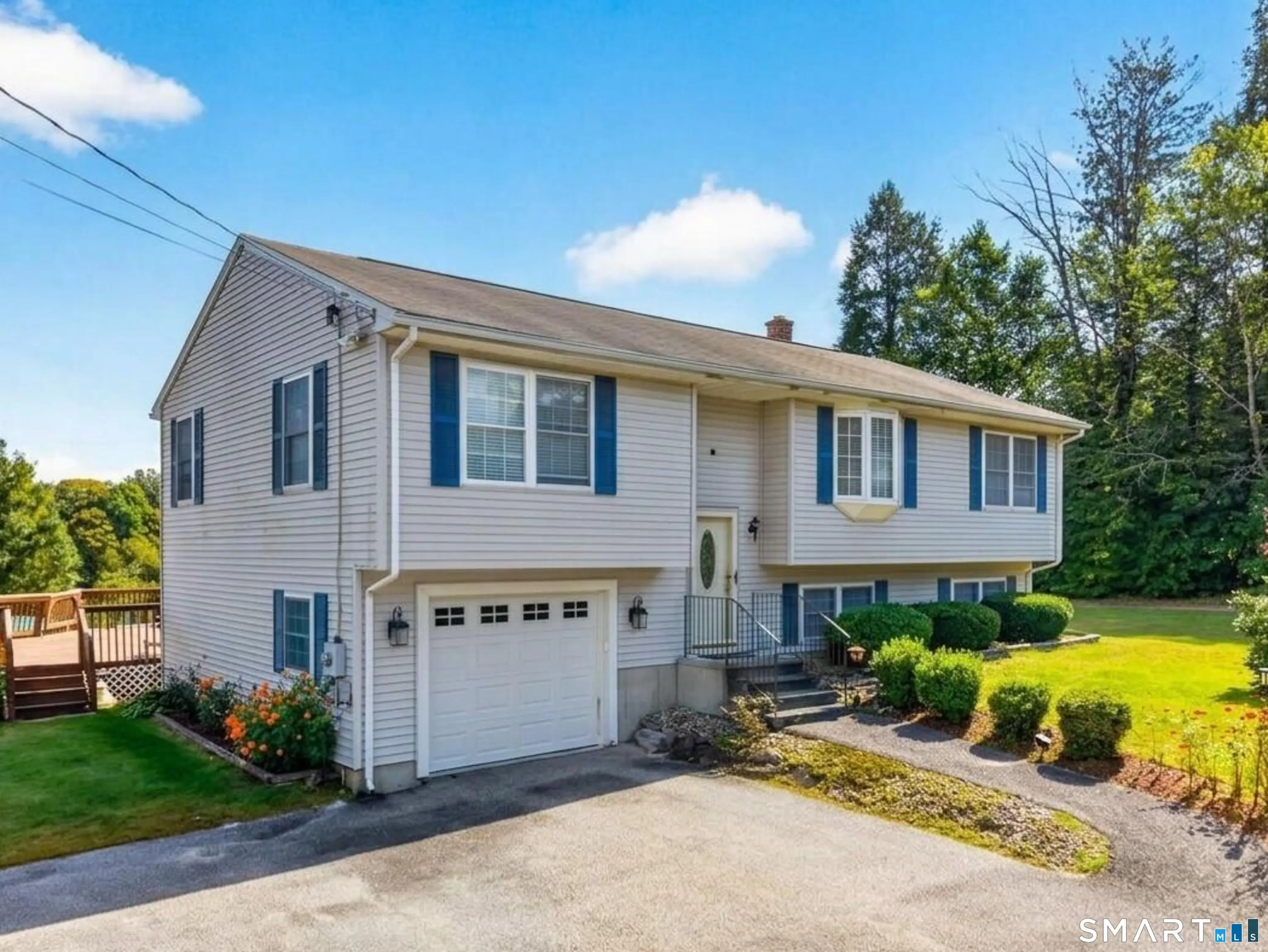 45 Wolf Den Drive, Pomfret