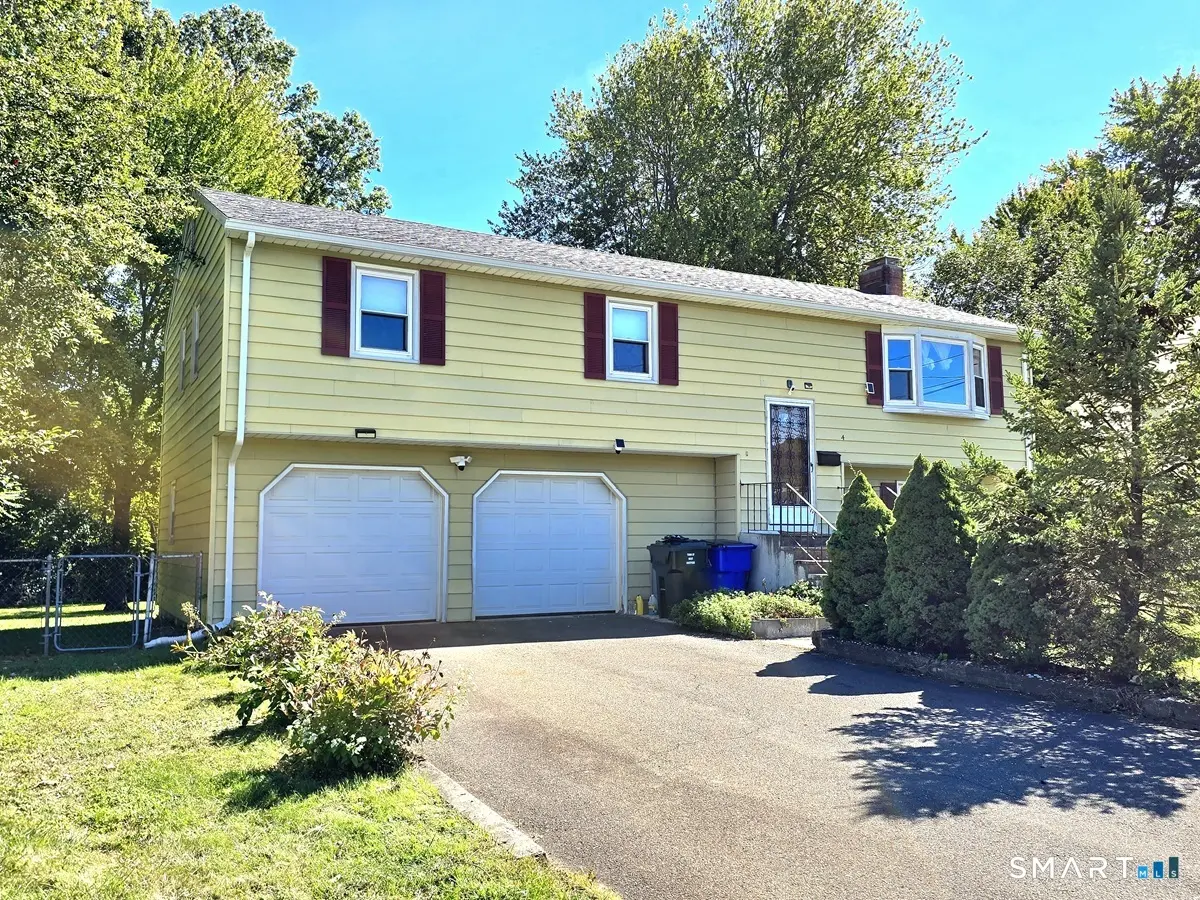 4 Echo Lane, West Hartford