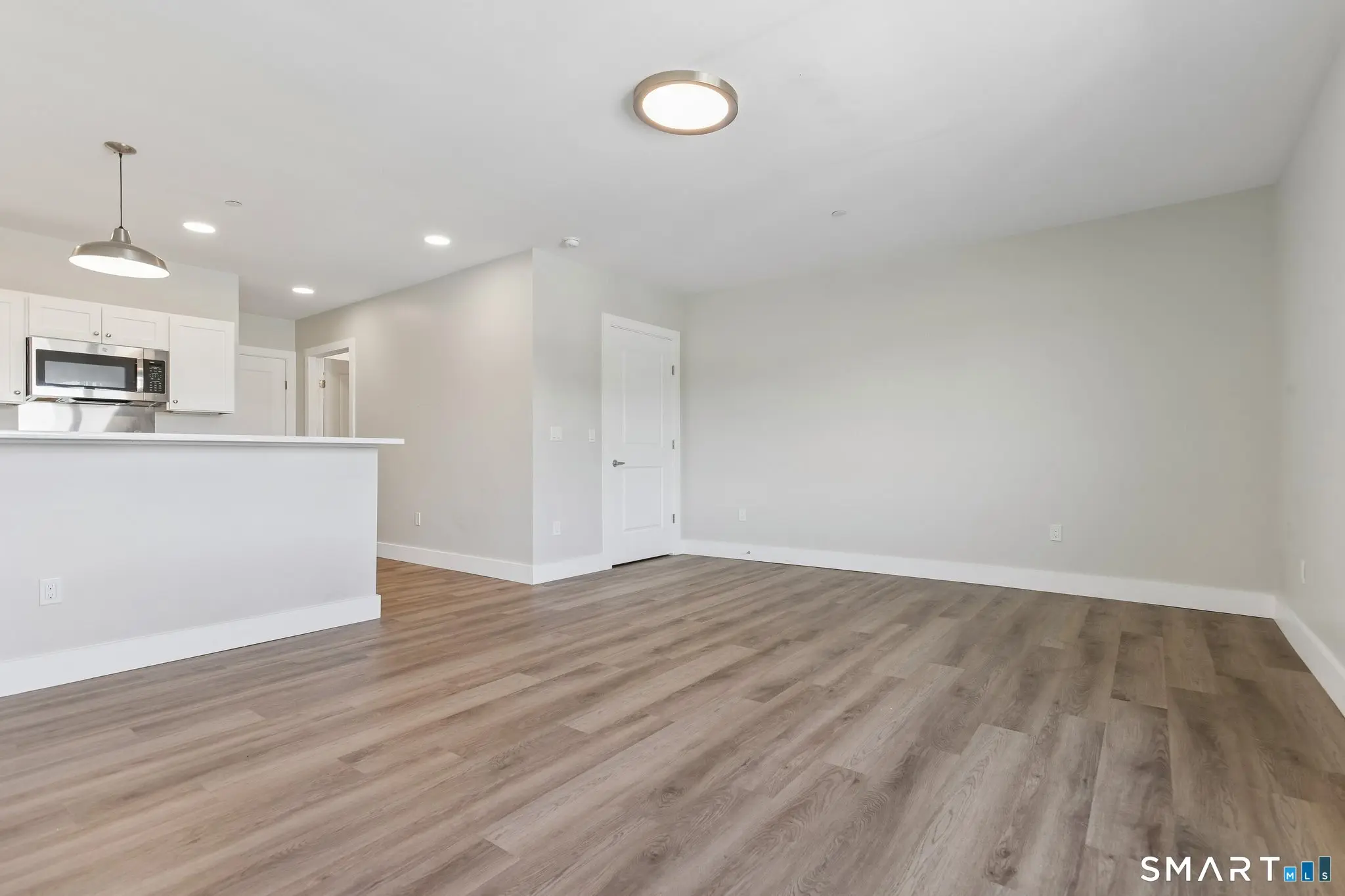 256 Captain Thomas Boulevard 208, West Haven