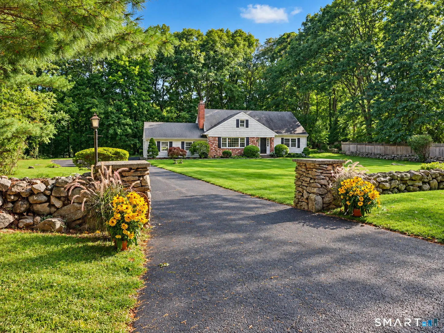 17 Driftwood Lane, Norwalk