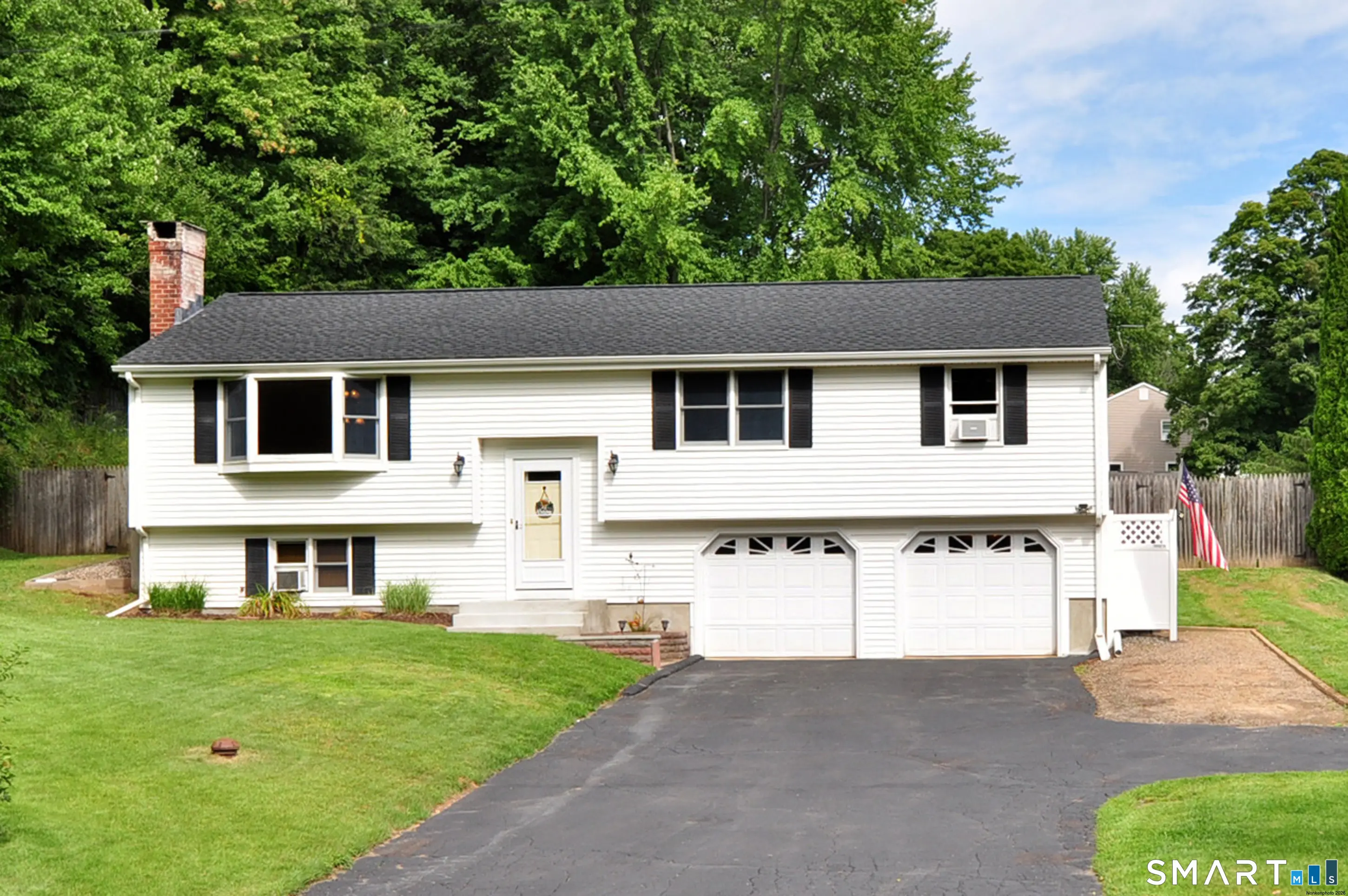110 Spoonville Road, East Granby