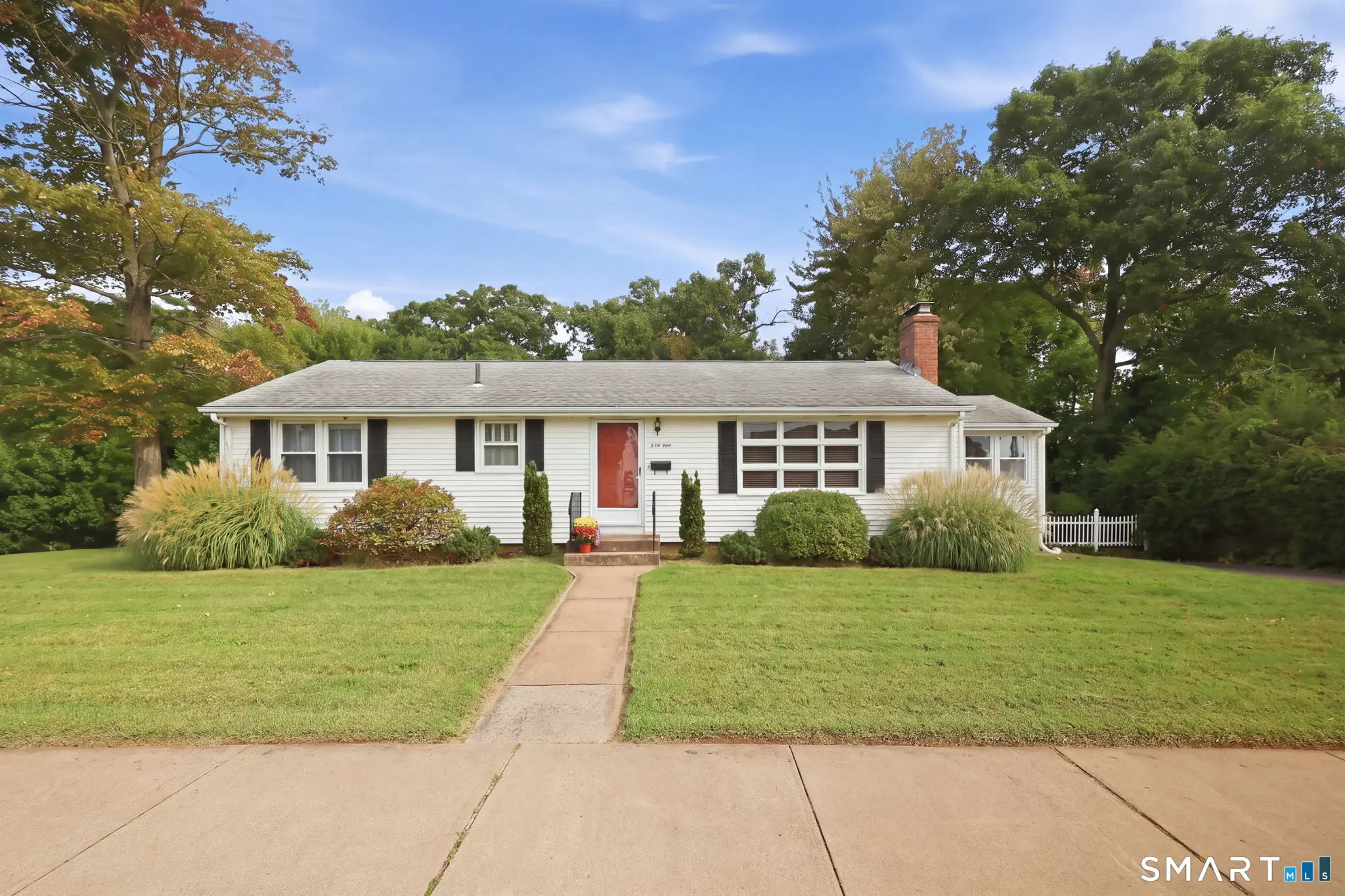 41 Crestwood Drive, Manchester