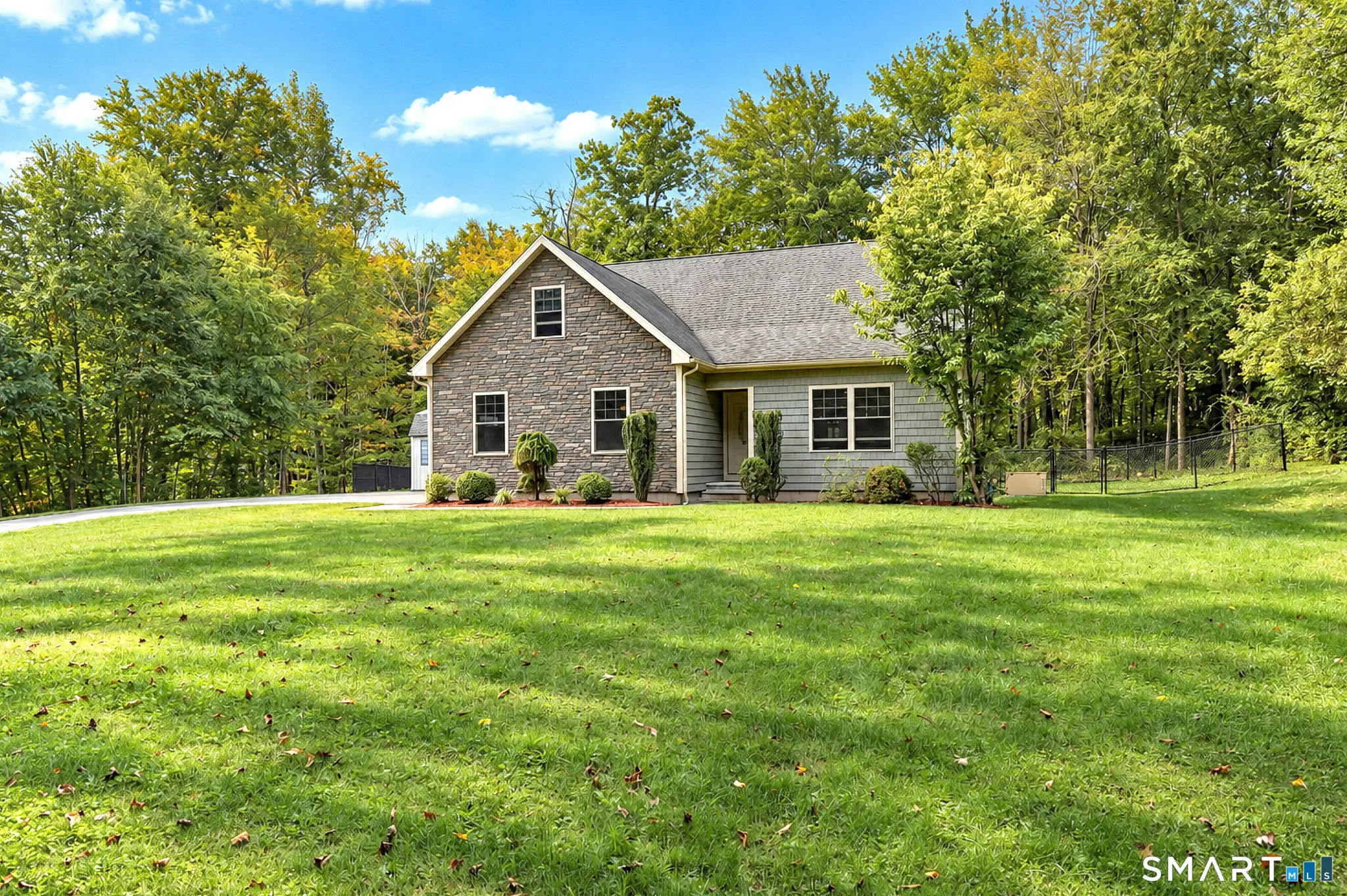 215 Smith Pond Road, Watertown