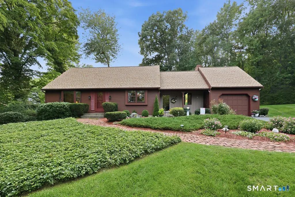 19 Roaring Brook Drive, Southington