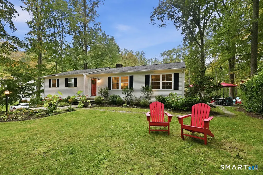 32 Wellsweep Drive, Madison