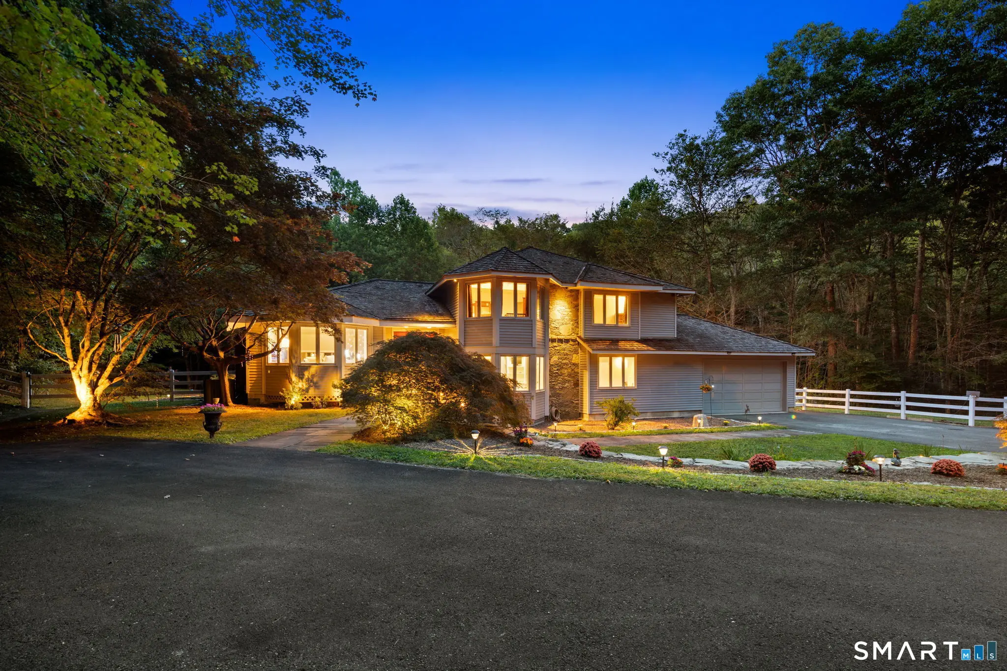 24 Roxbury Road, Woodbury