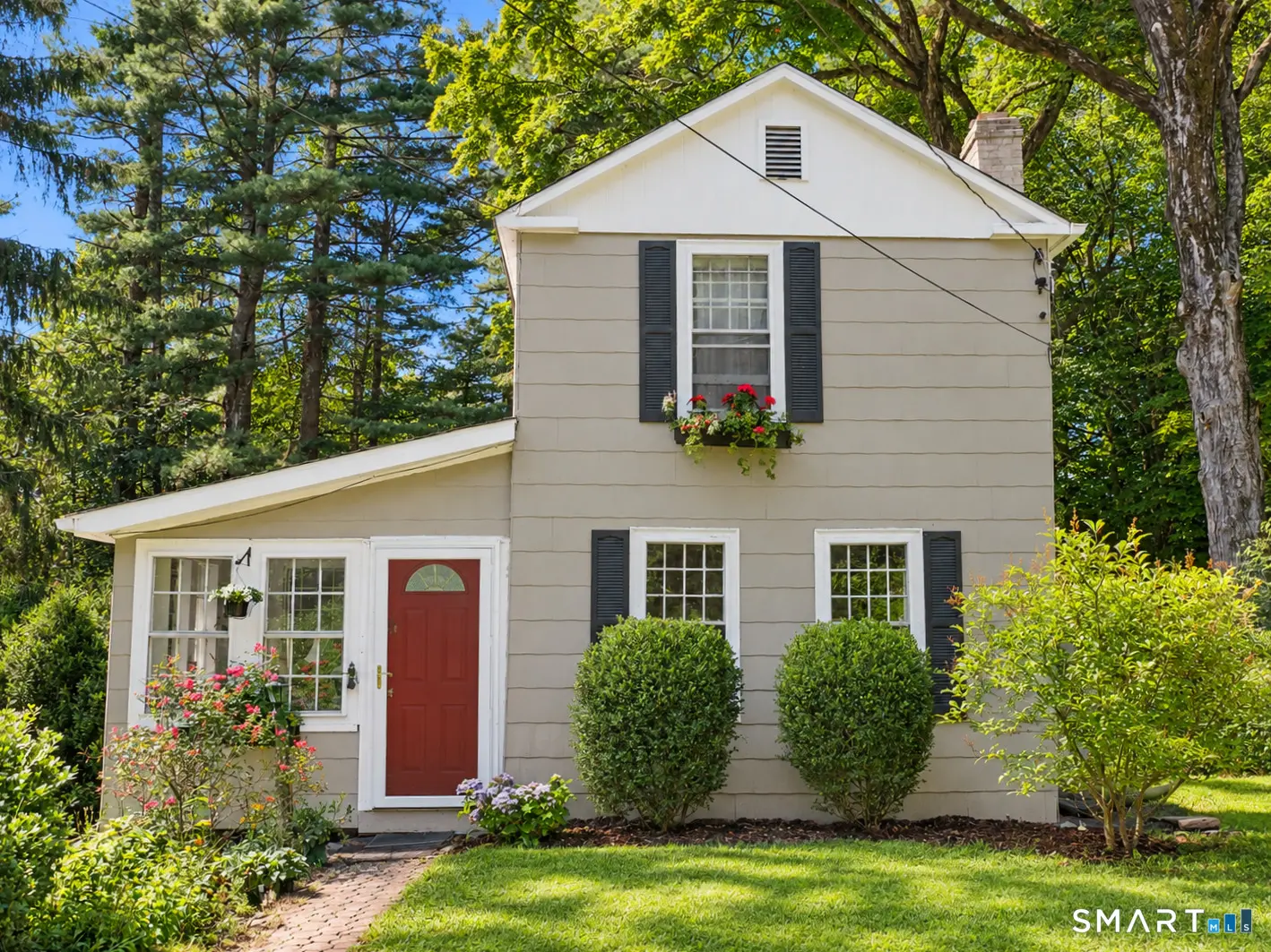 25 Munger Lane, Bethlehem