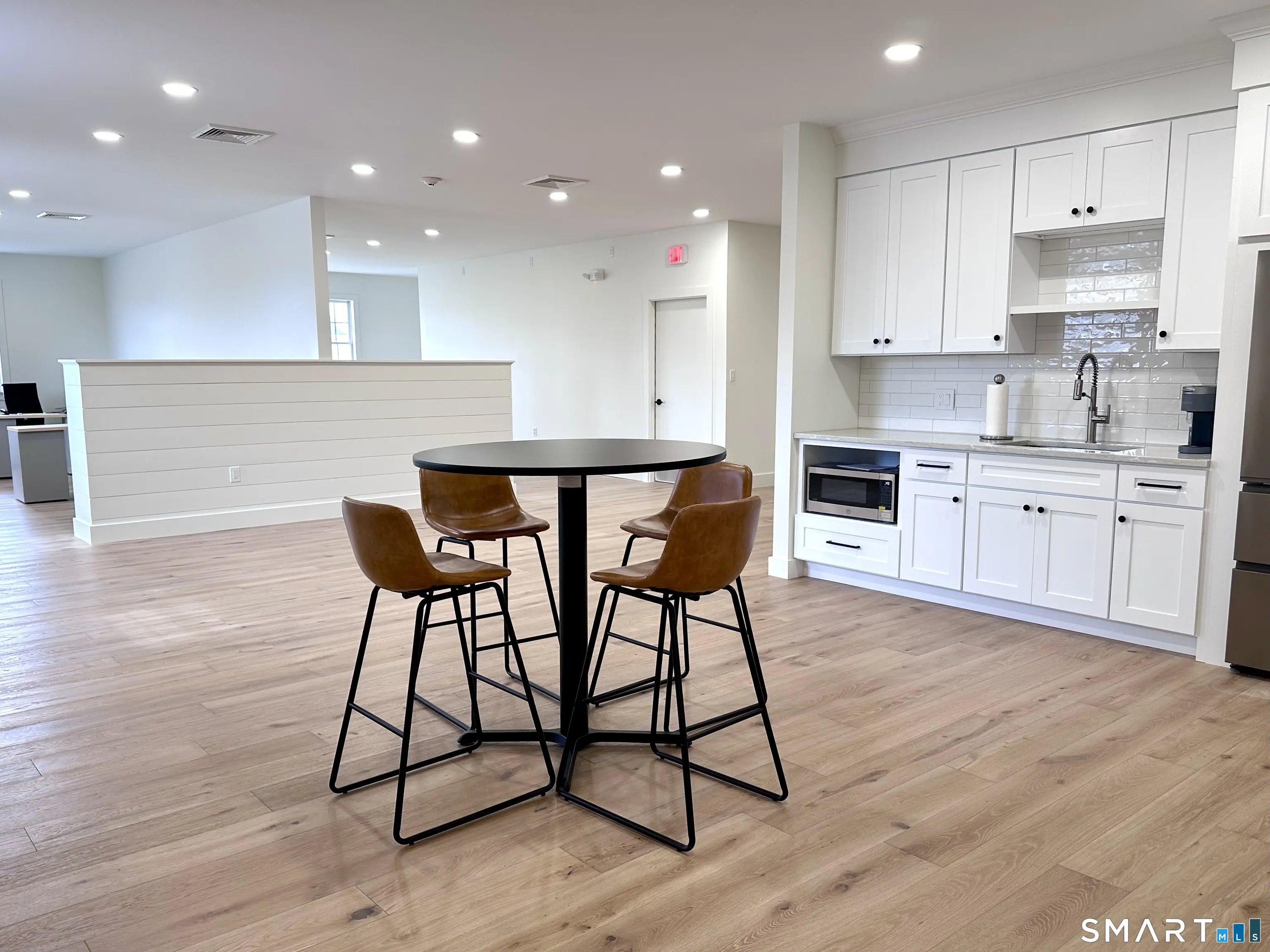 158 South Broad Street 3b, Stonington