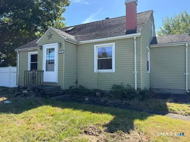 114 White Oak Avenue, Plainville