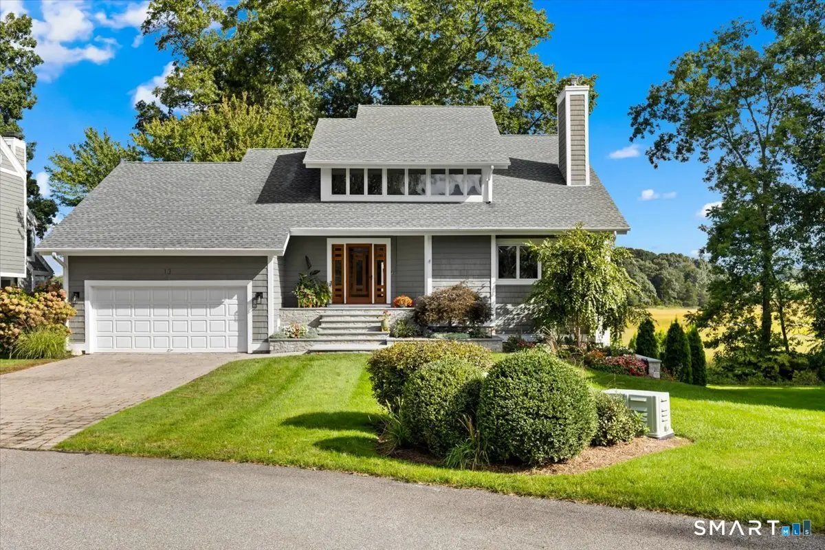 13 Linden Shores 13, Branford