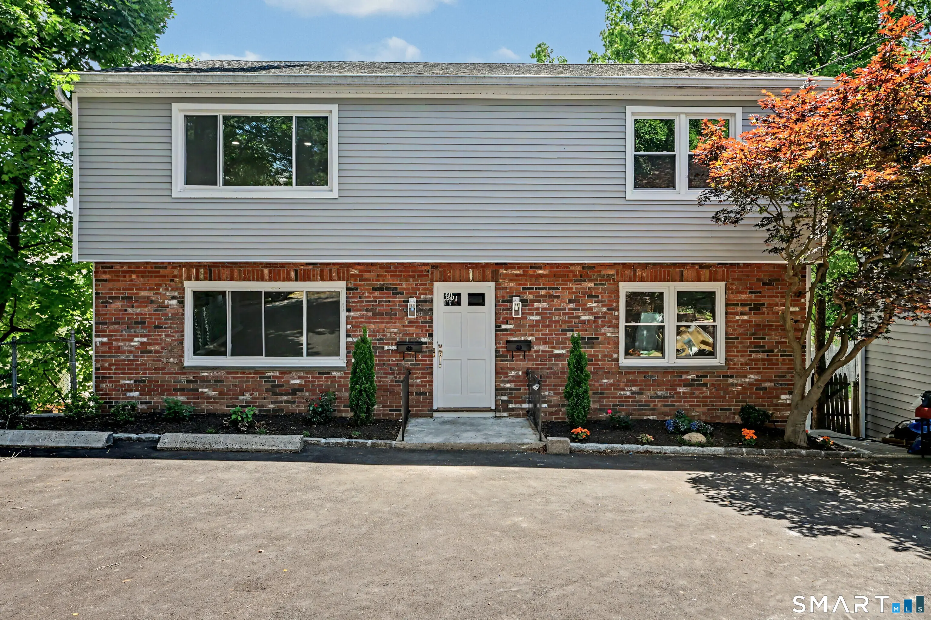 80 Coolidge Avenue, Stamford