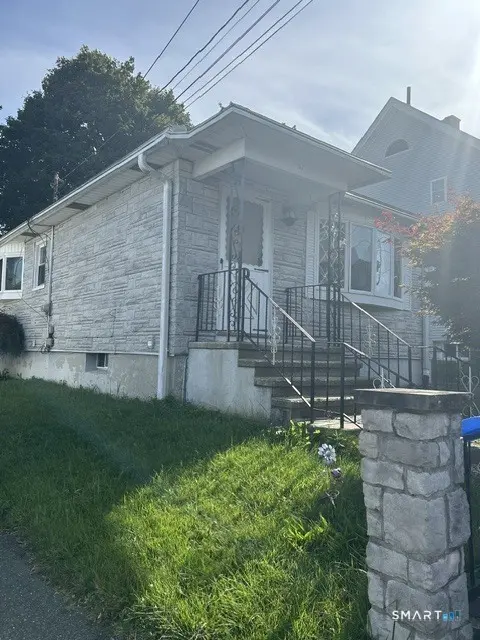 57 Avon Avenue, Waterbury