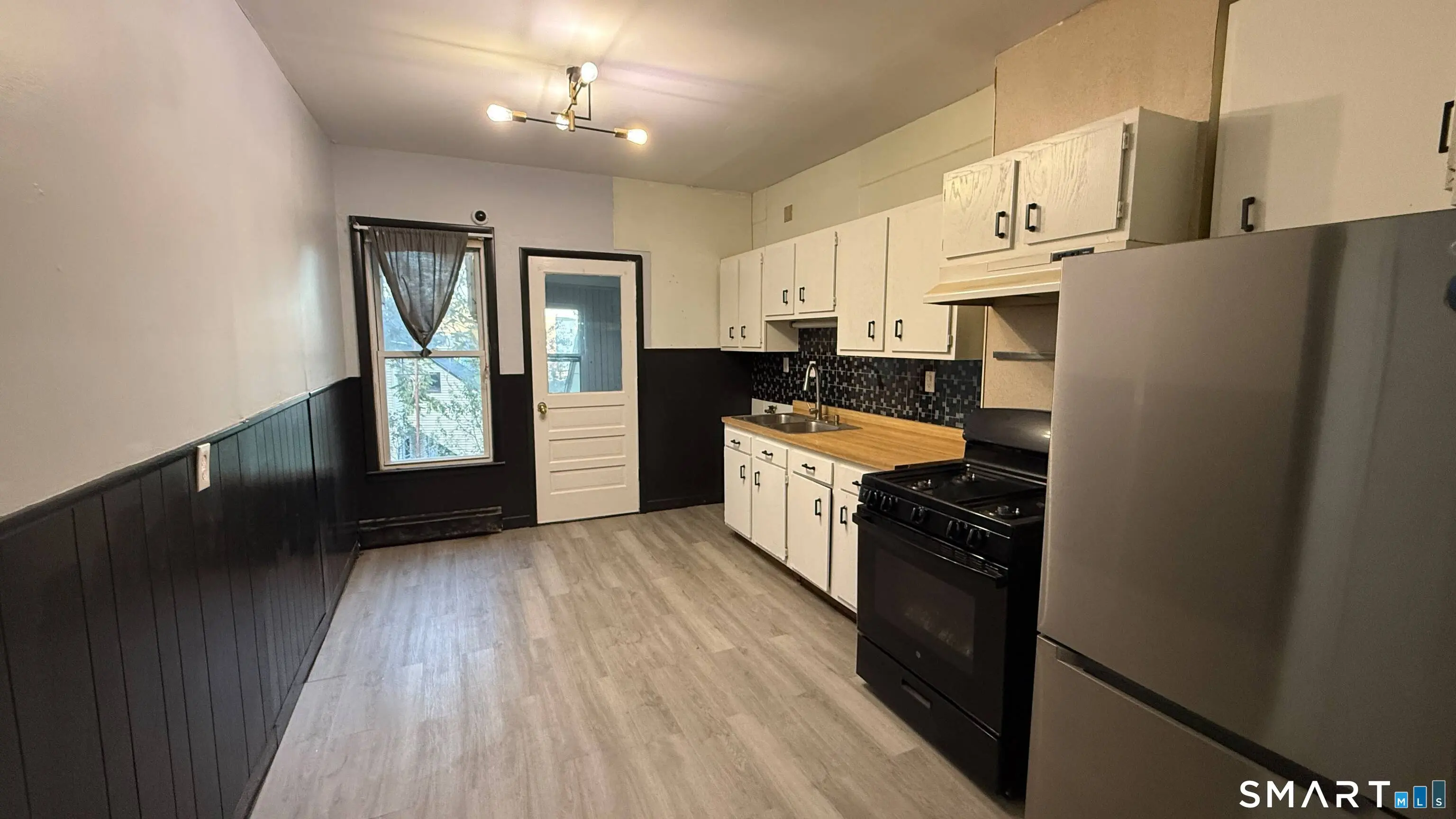 242 Madison Avenue, Bridgeport