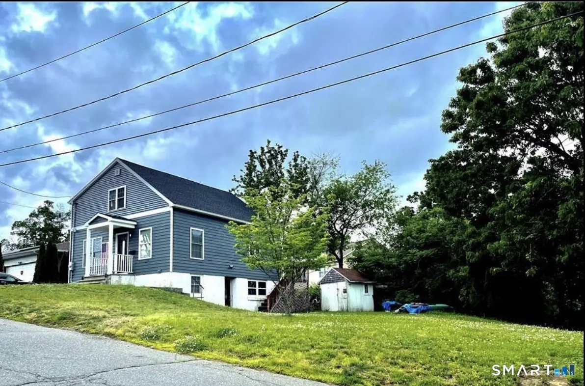 77 Simsbury Street, Waterbury
