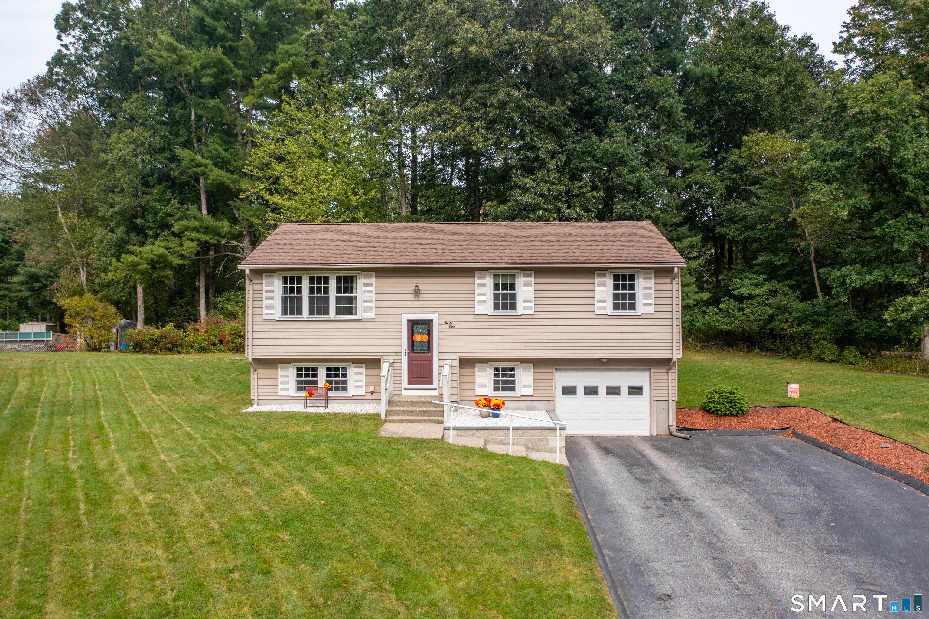 31 Saint Peters Court, Putnam