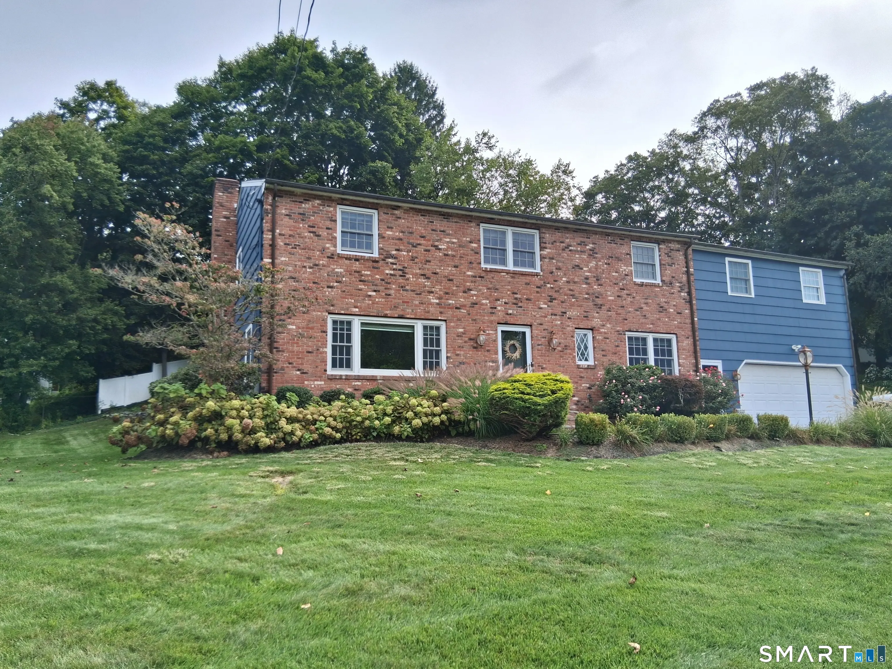 100 Rolling Ridge Road, Hamden