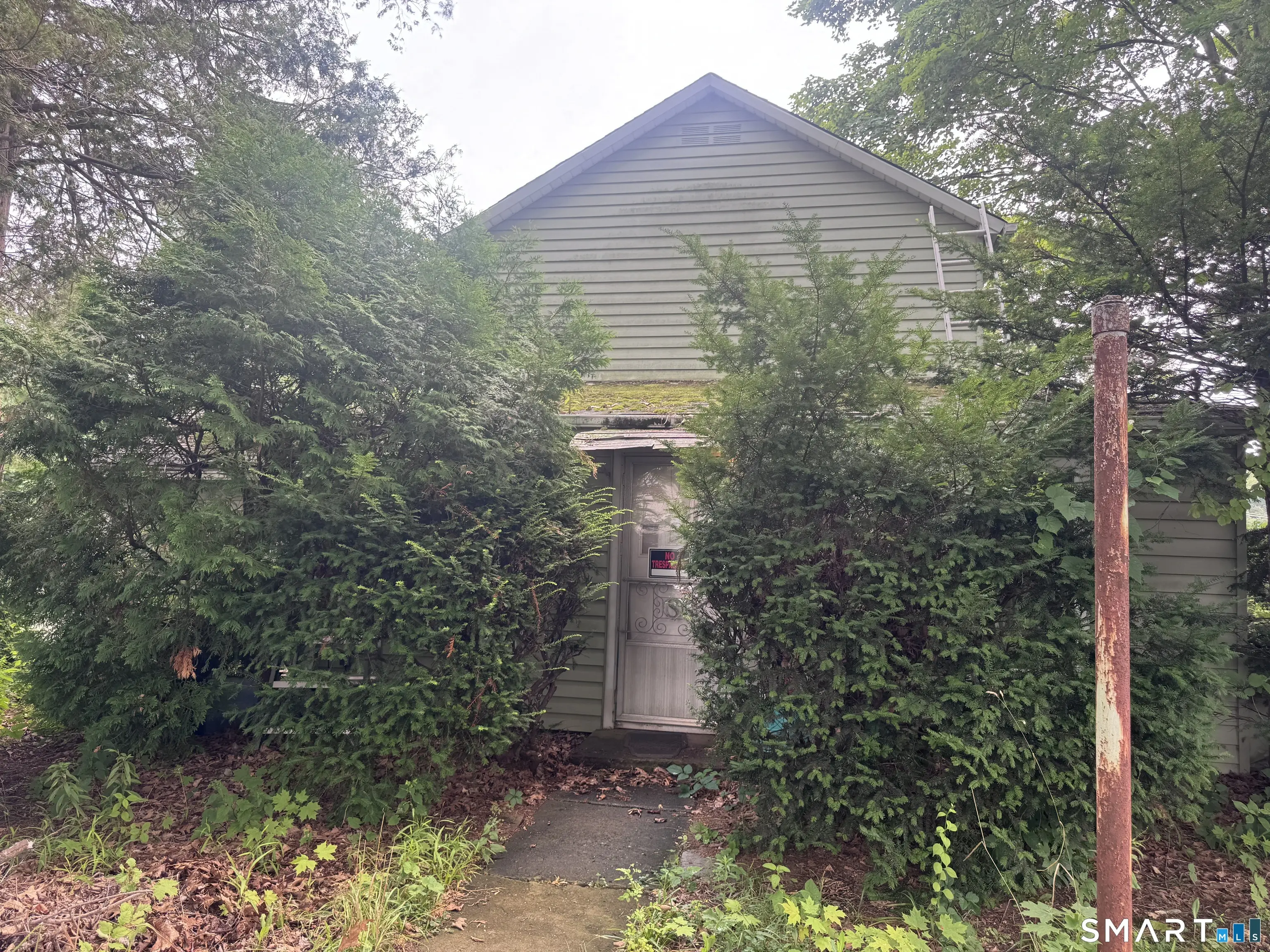 153 Main Street, Middlefield