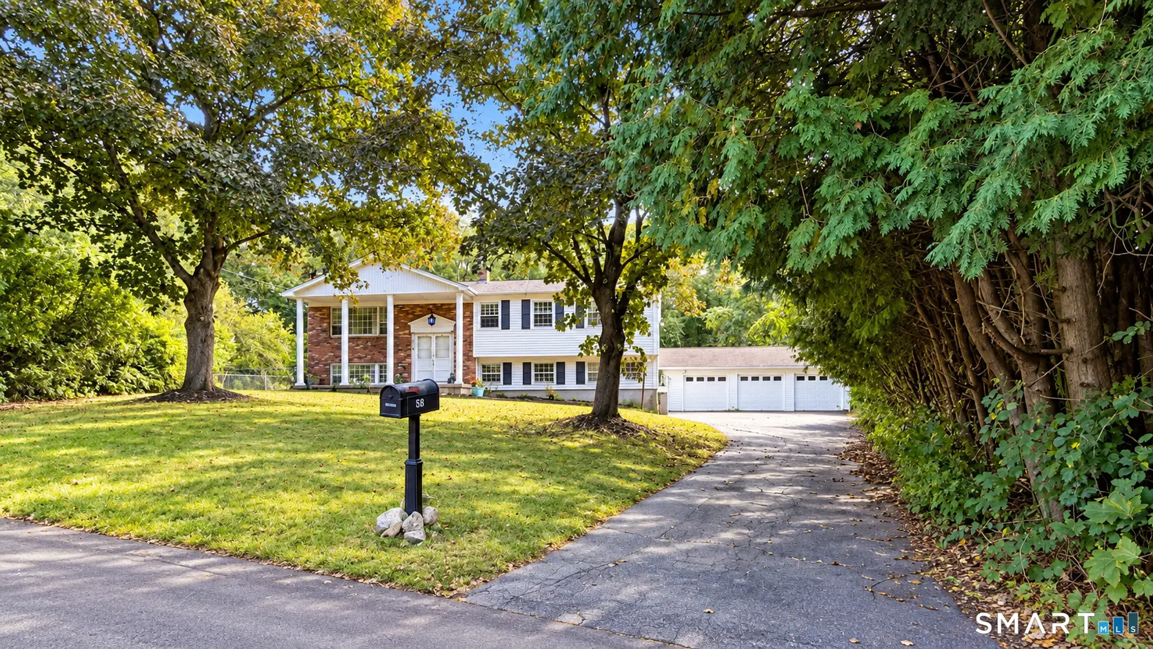 23 Coach Circle, Windsor