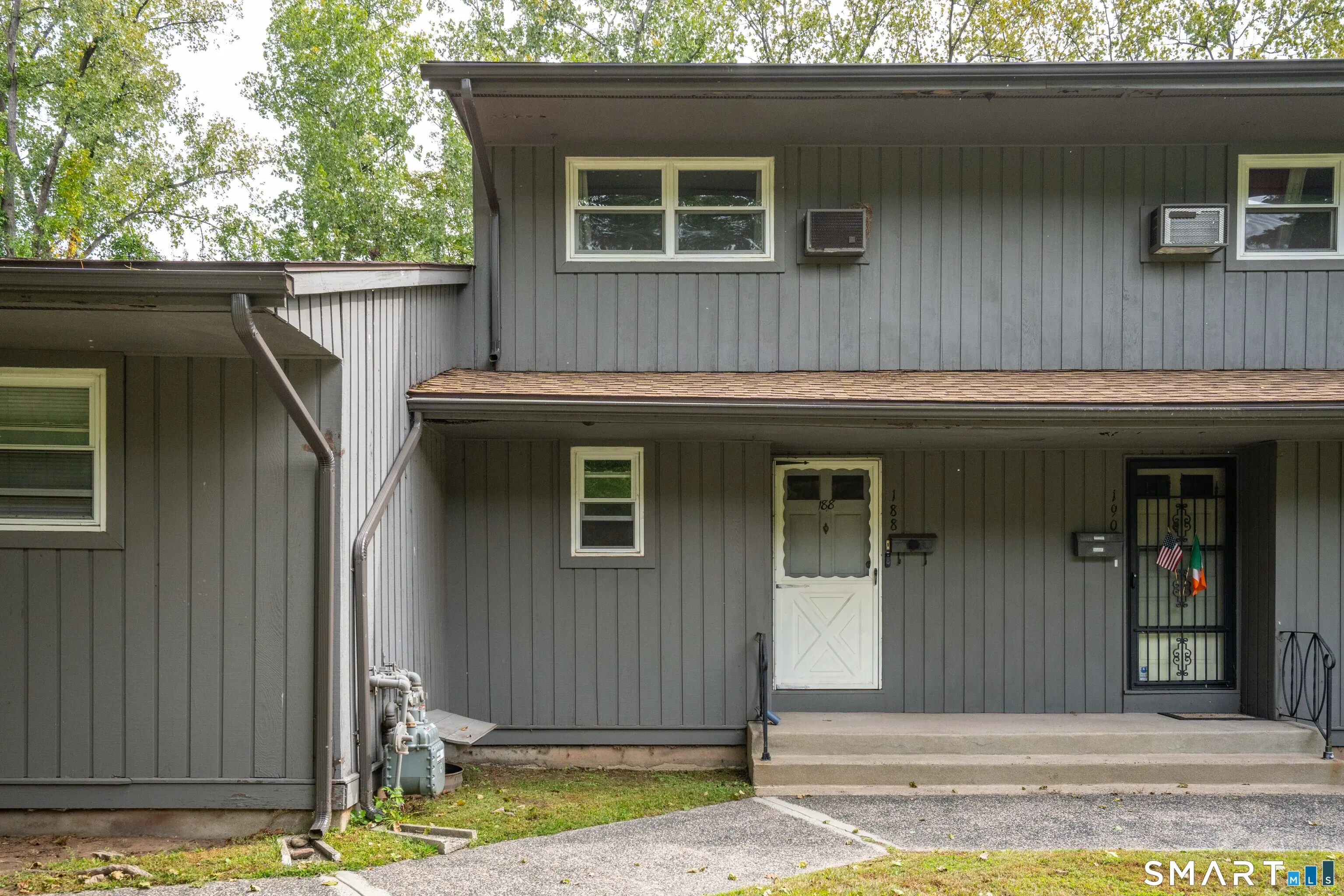 188 Main Street 188, Newington
