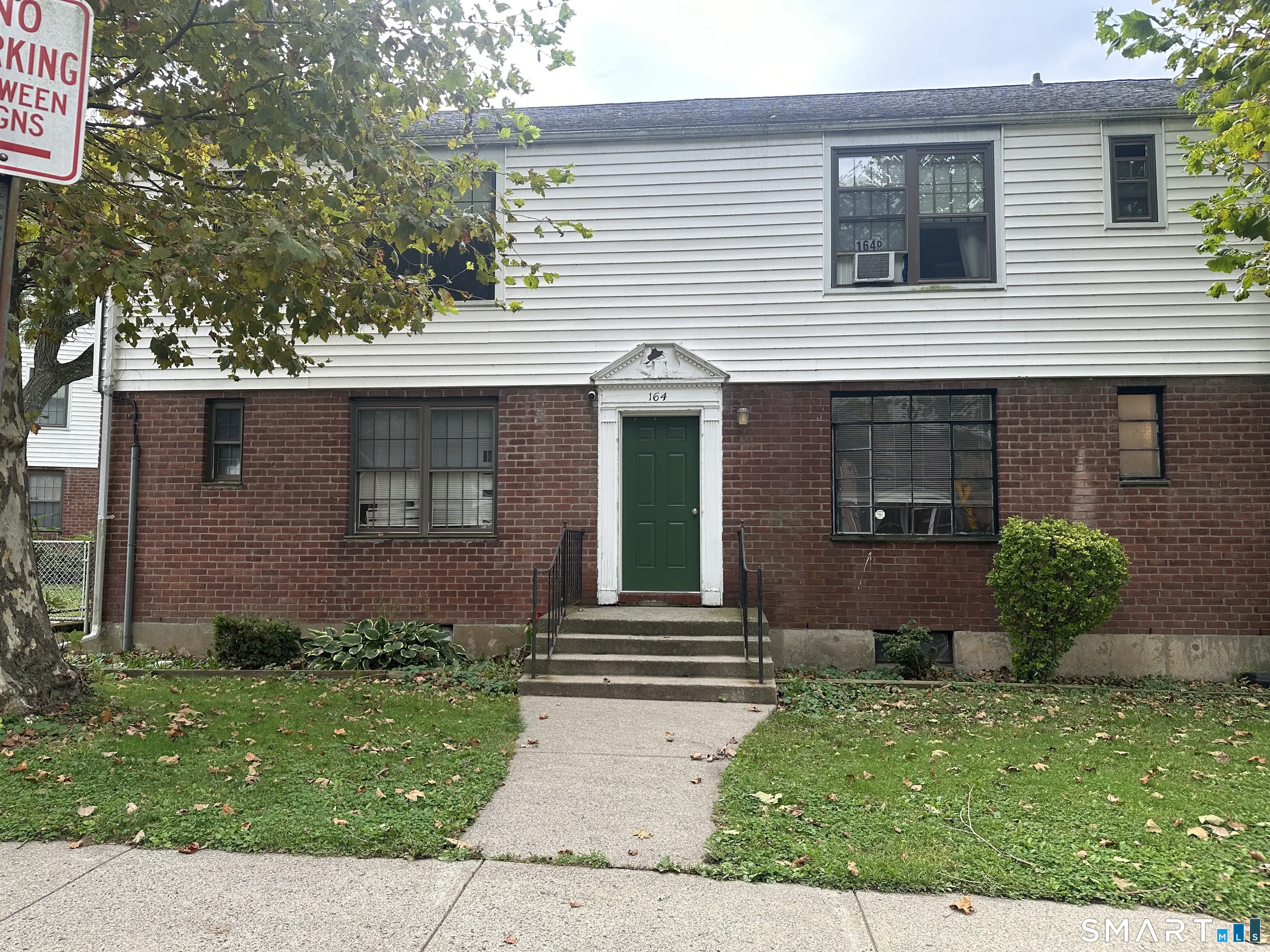 164 Virginia Avenue B, Bridgeport