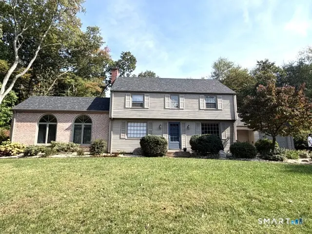 62 Buttonball Lane, Glastonbury