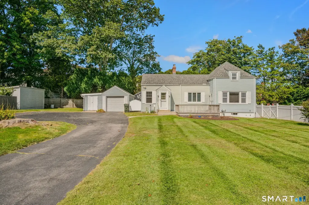 37 Gardner Avenue, New London