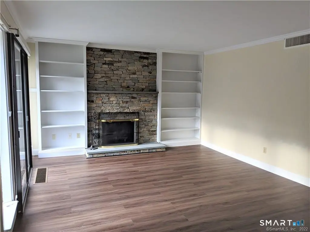 593 Heritage Village E, Southbury