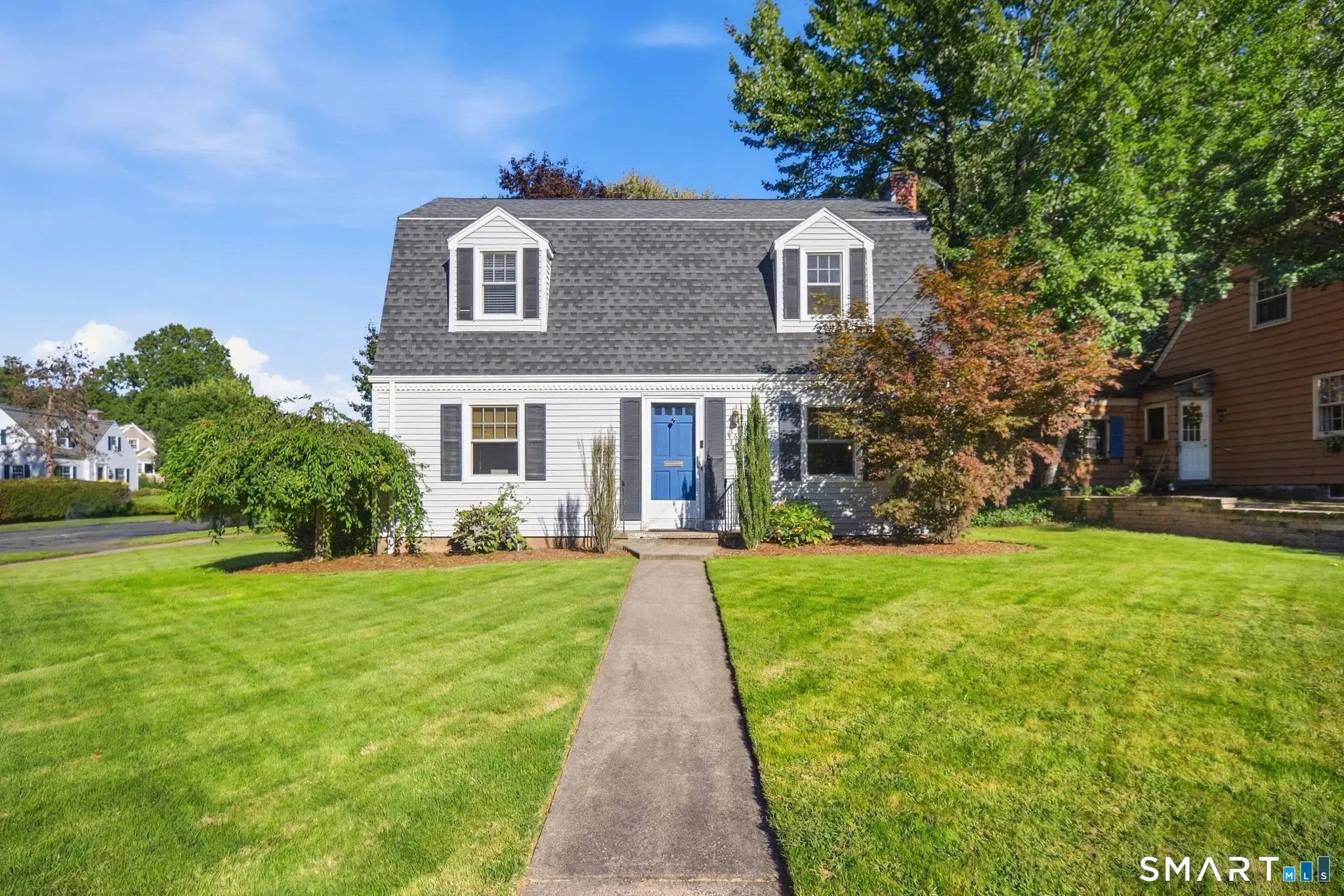 460 Main Street, Newington