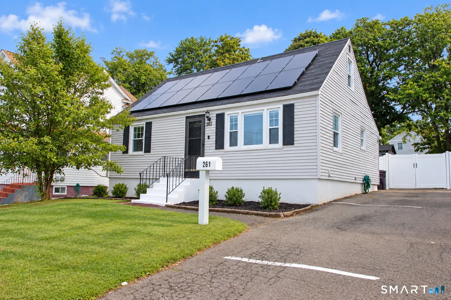 261 Tremont Street, New Britain