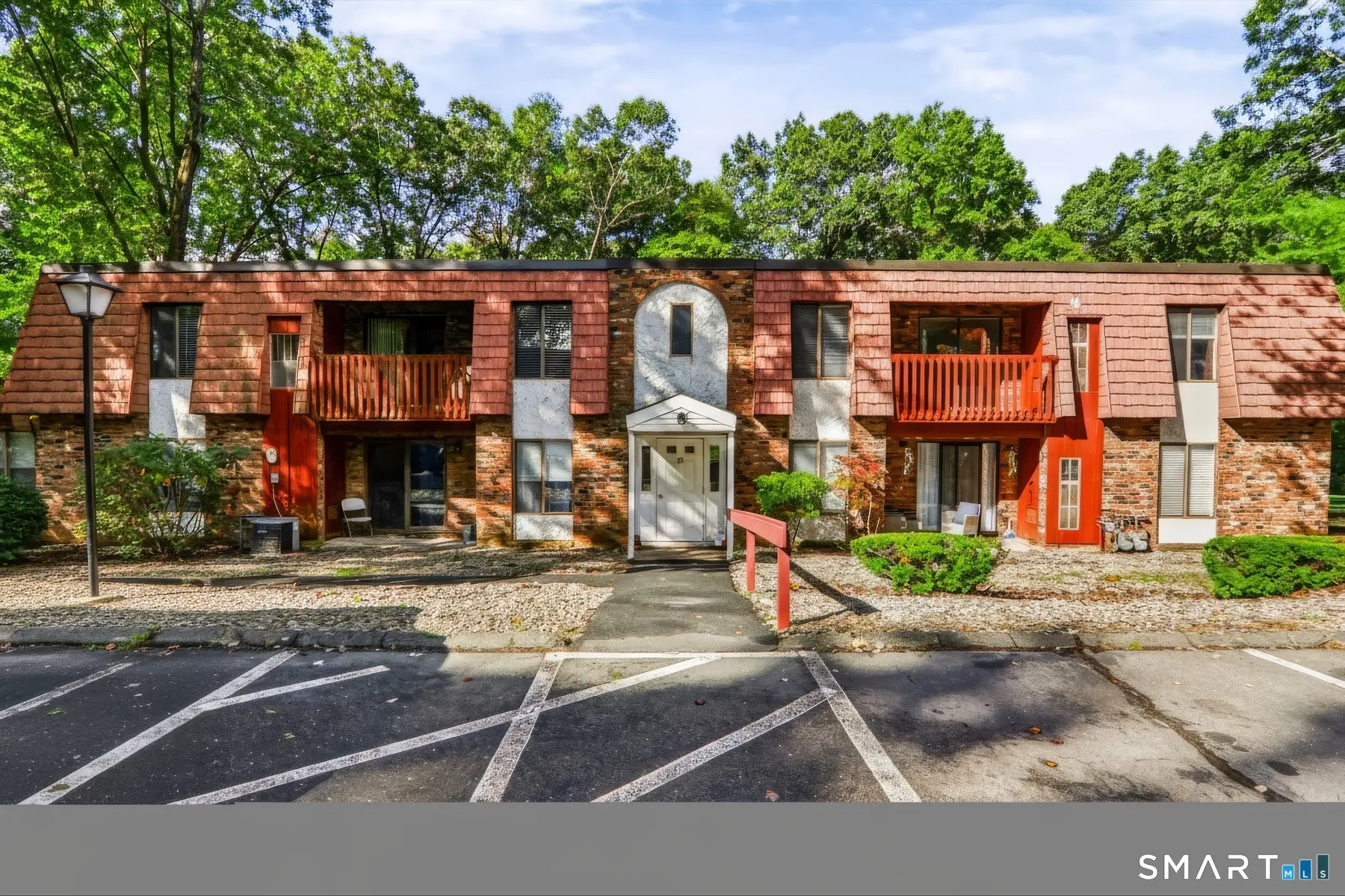 35 Woodsedge Drive 5b, Newington