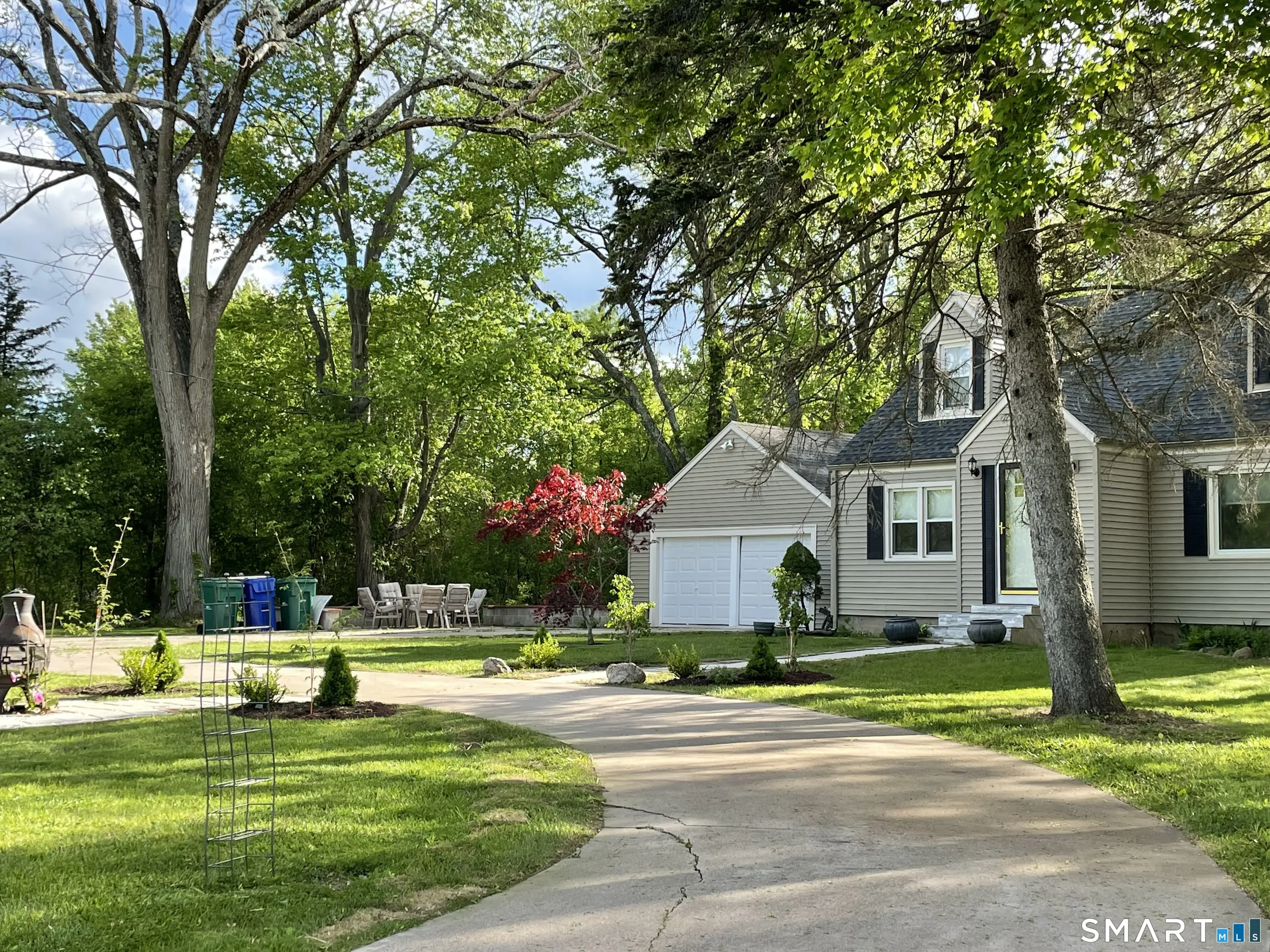 1347 Hall Boulevard, Bloomfield