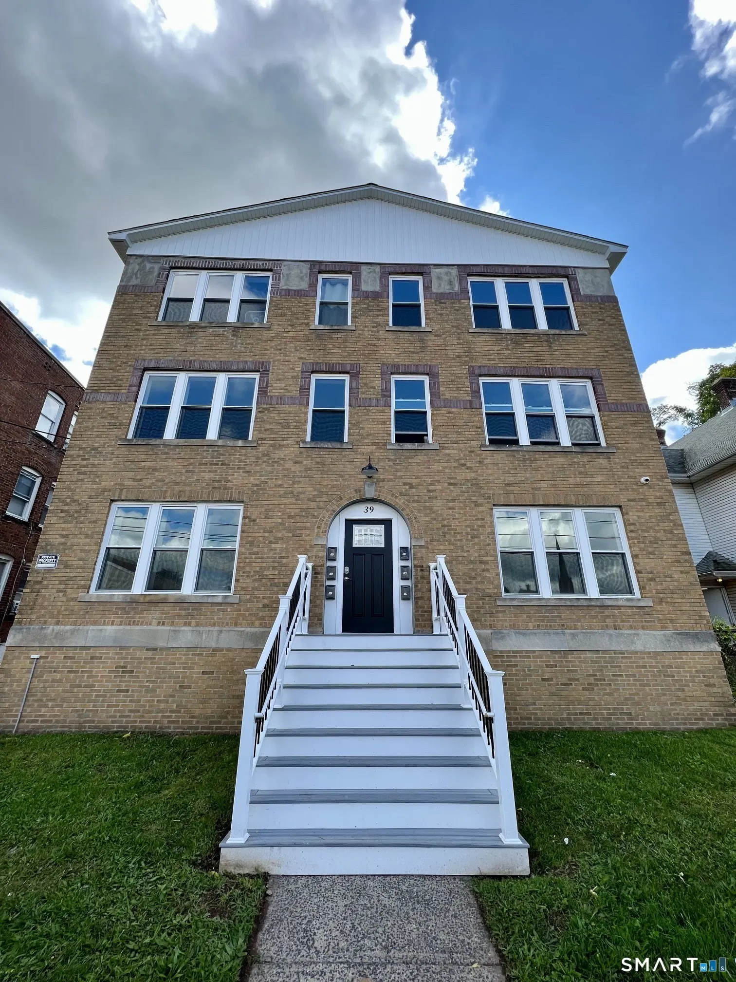 39 South Whiting Street, New Britain