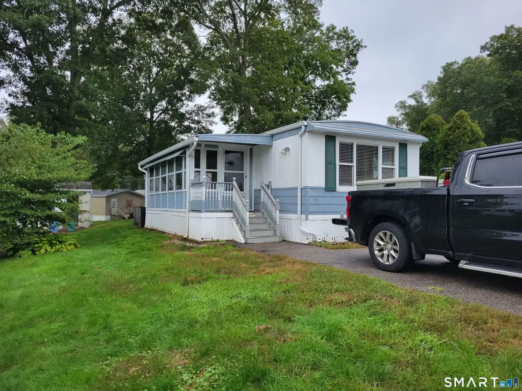 33 Circle Drive, Stonington