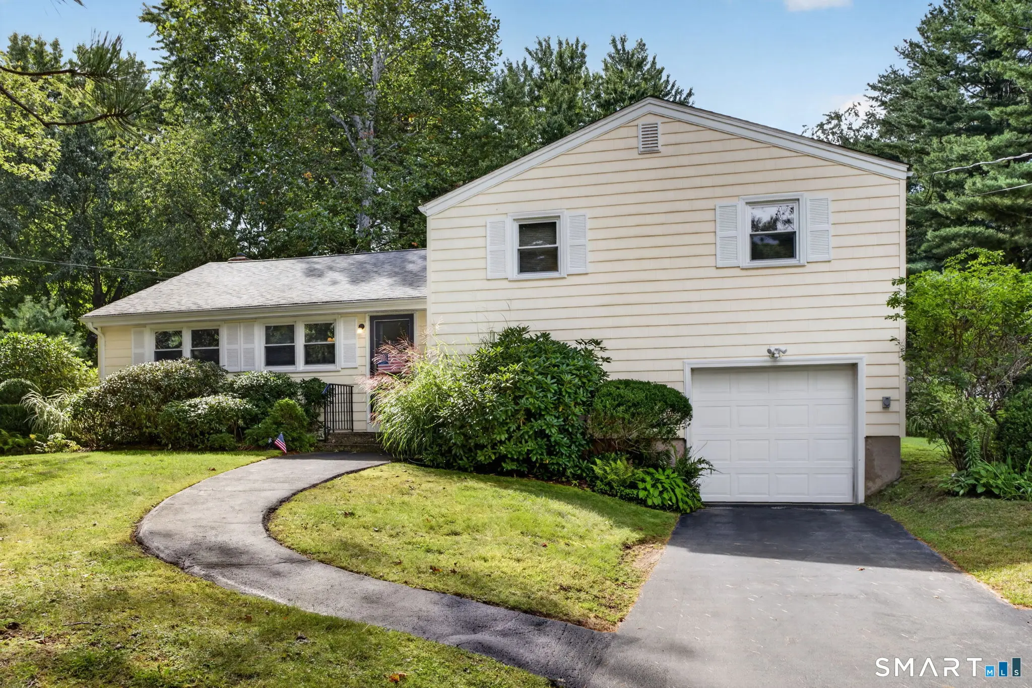 1515 Manchester Road, Glastonbury