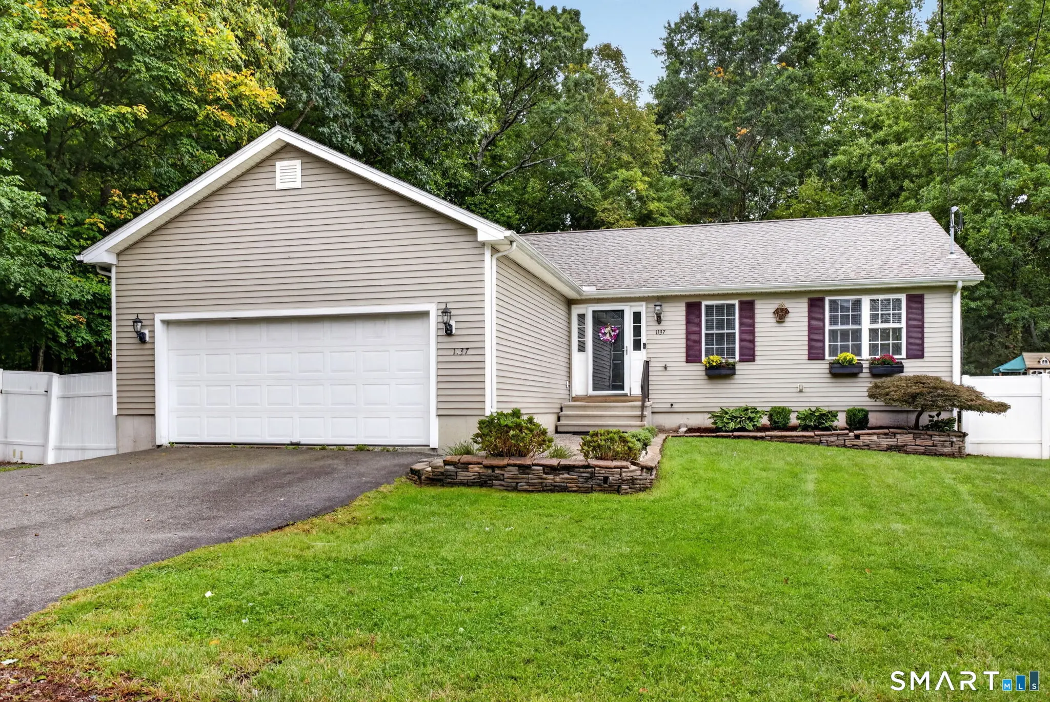 1137 Ridgewood Road, Middletown