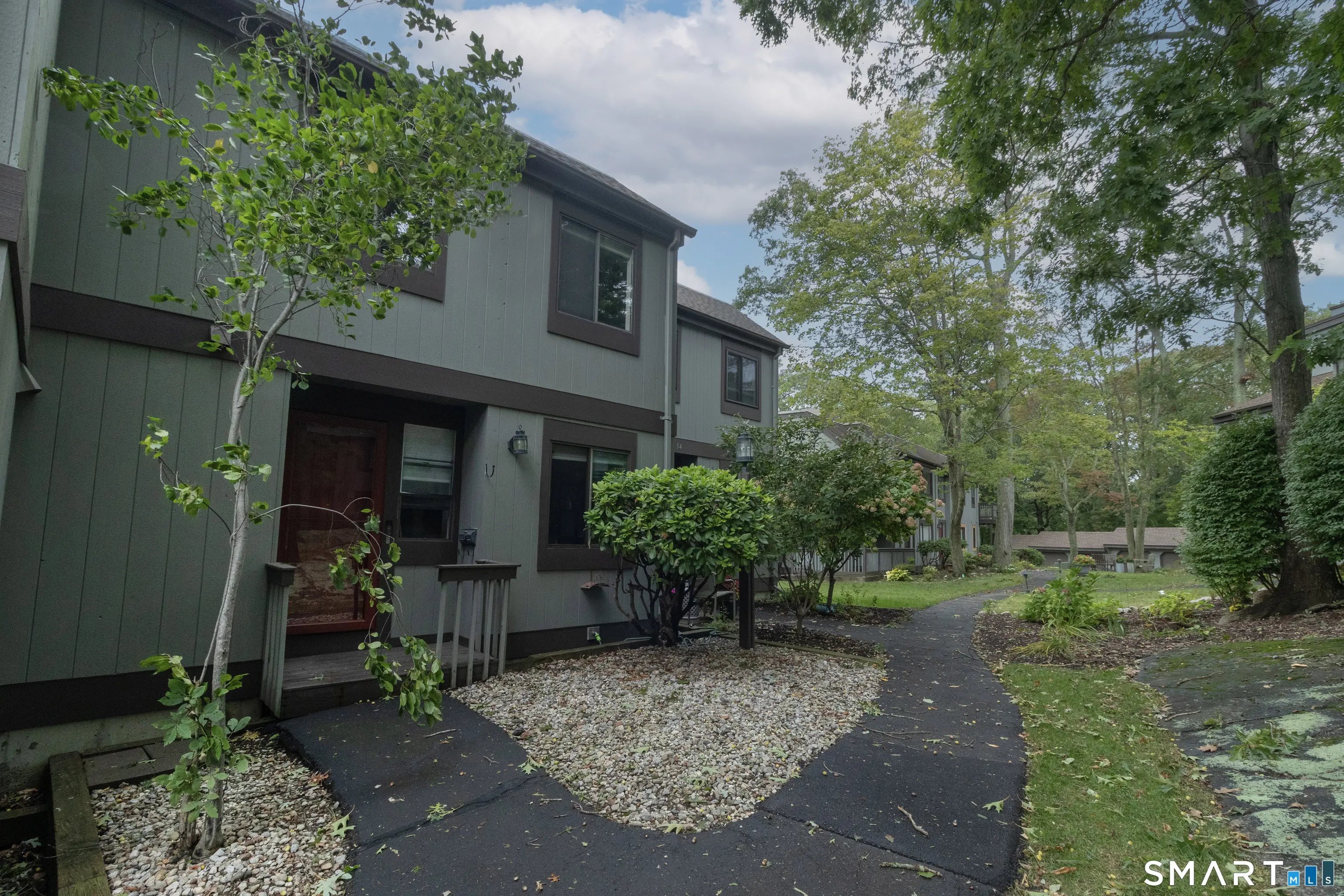 34 Harbour Village E, Branford