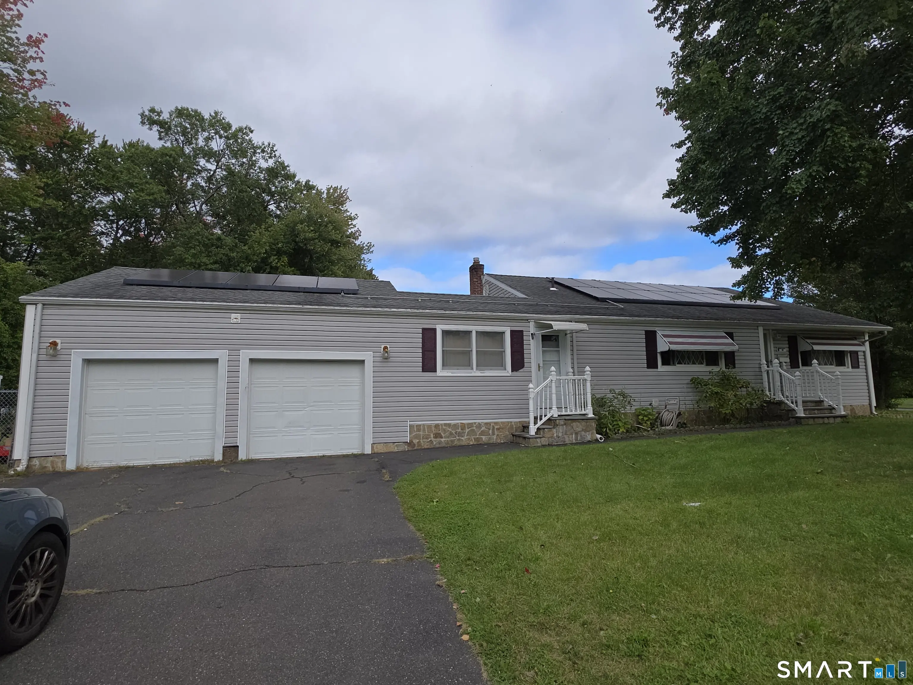 8 Matthew Road, East Hartford