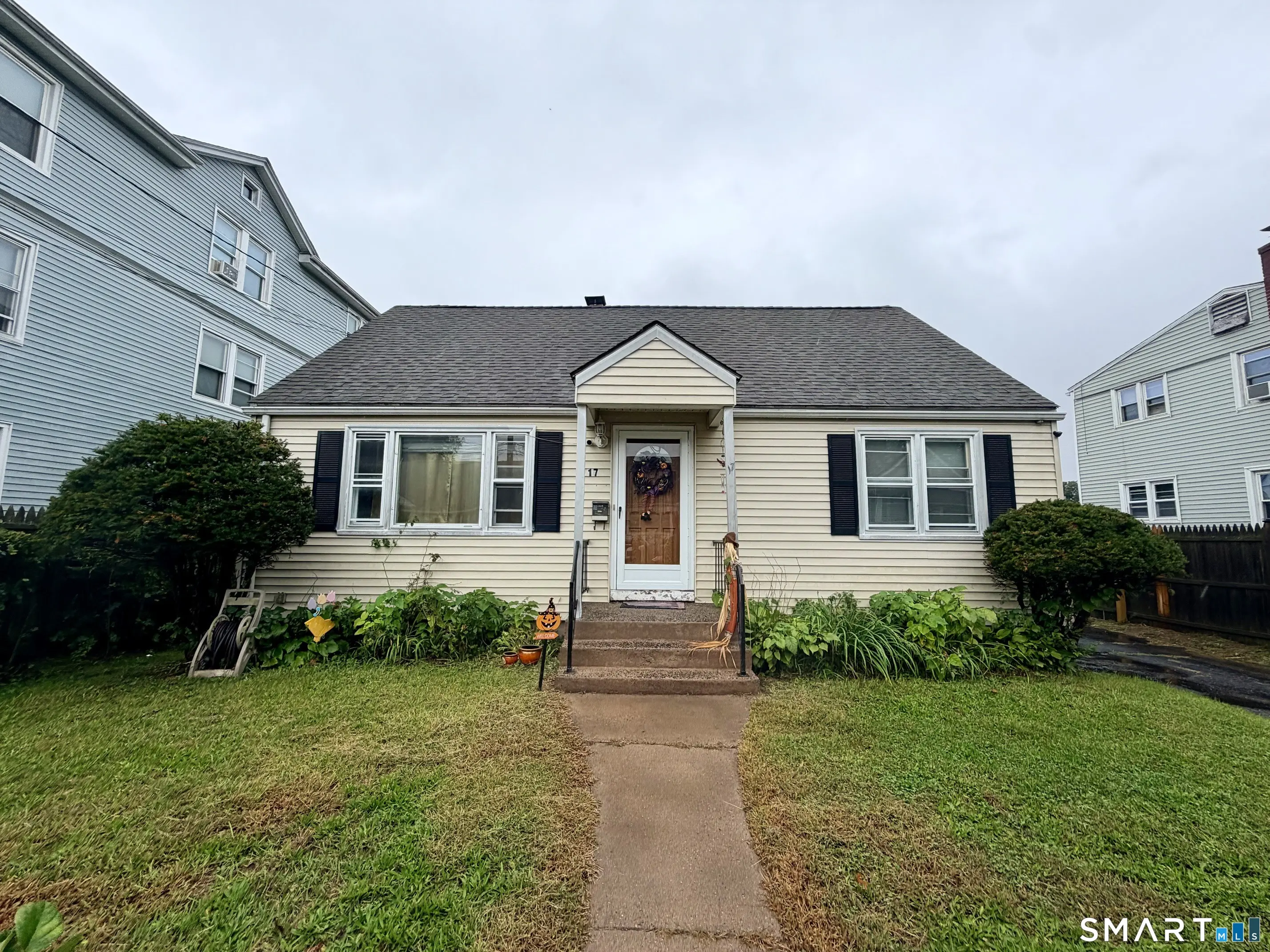 17 Kenyon Place, East Hartford