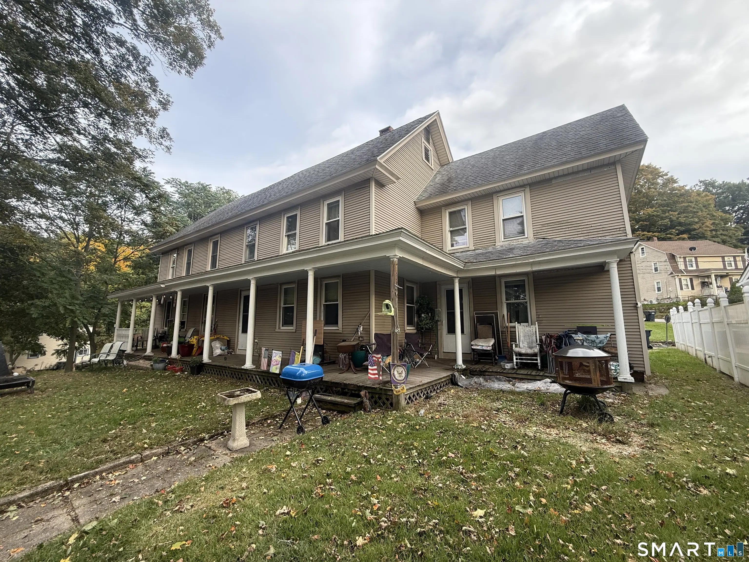 291-293 School Street, Putnam