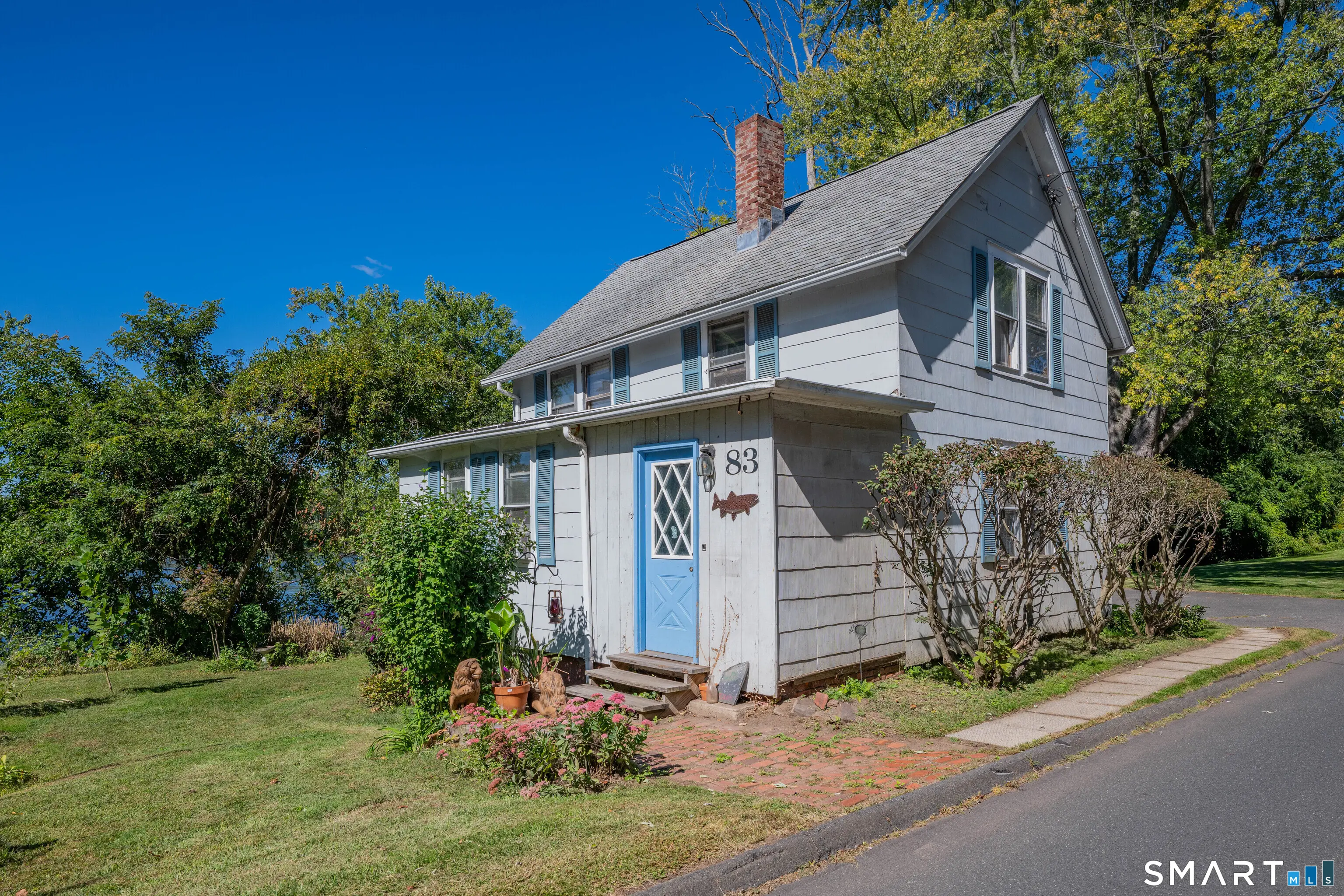83 South Water Street, East Windsor