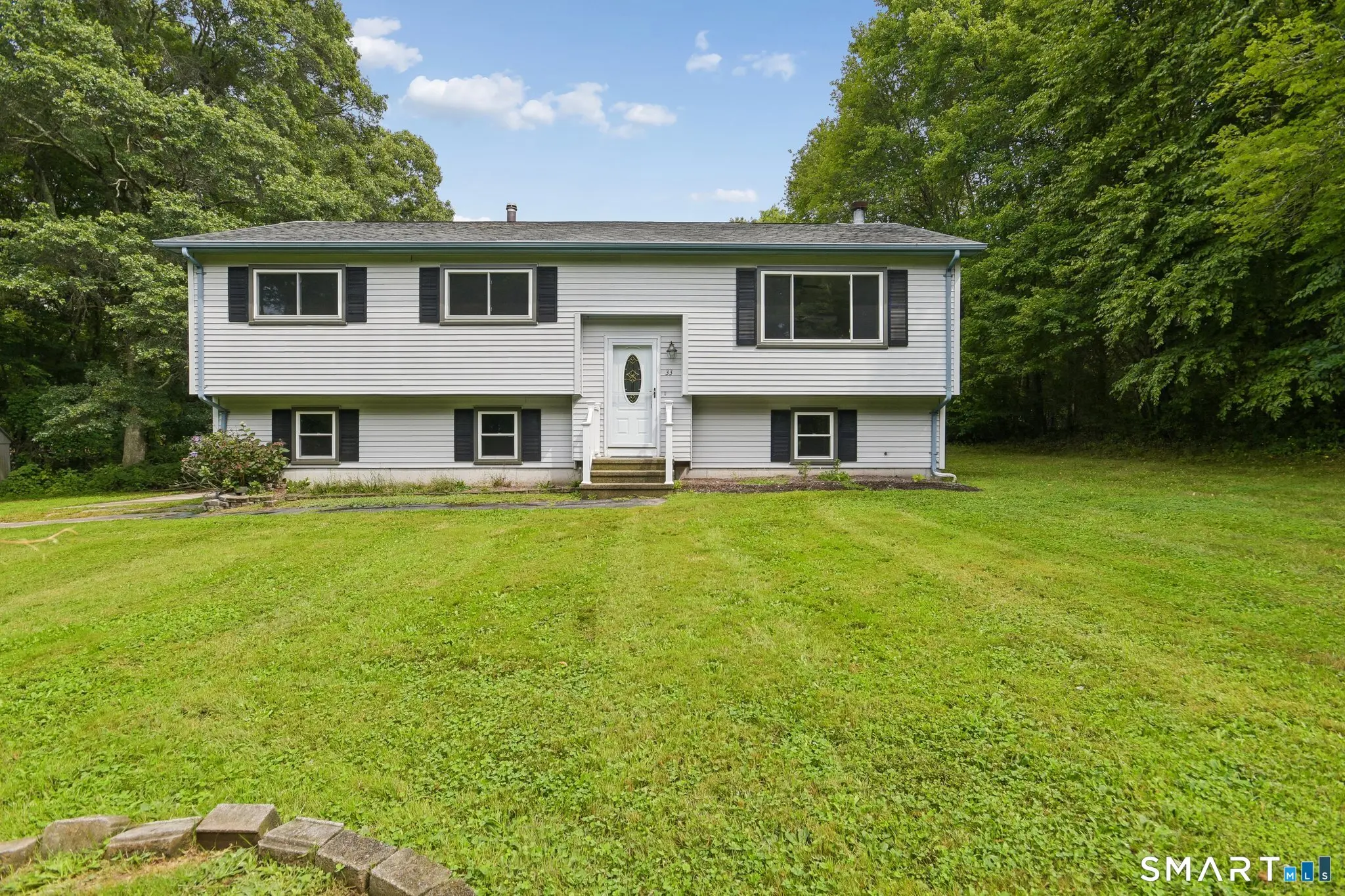 33 Deer Ridge Road, Stonington